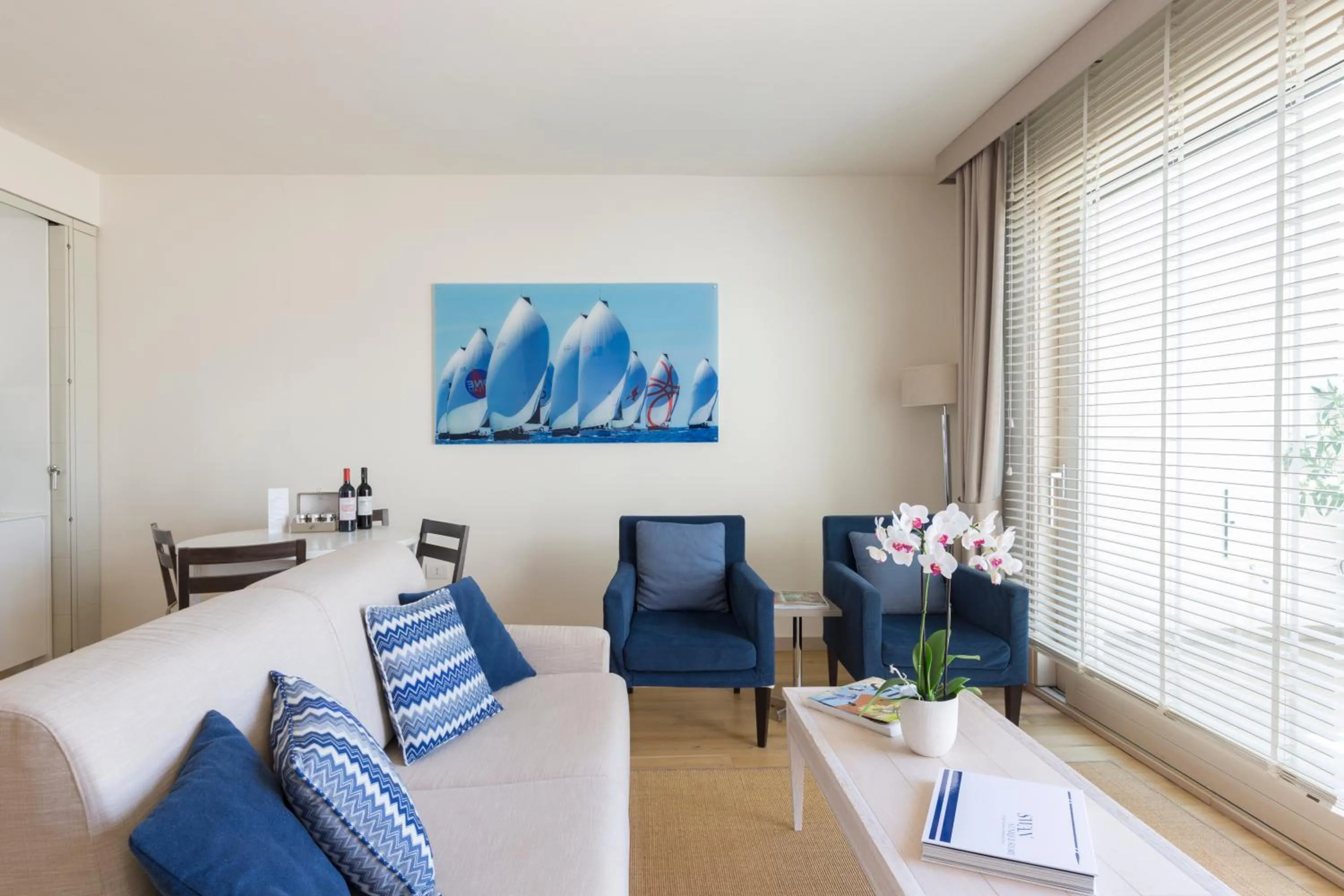 Living room, Bed in Marina di Scarlino Resort