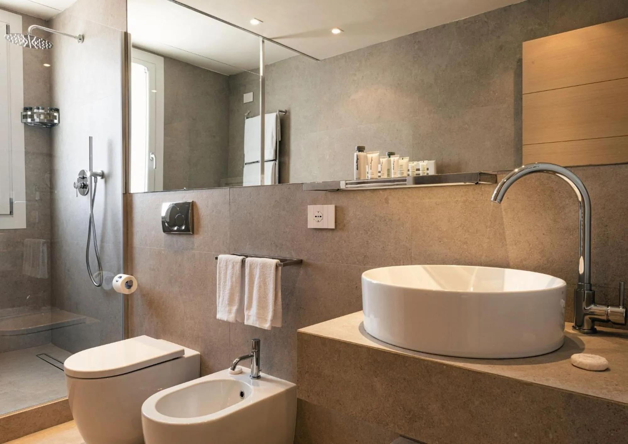 Toilet in Marina di Scarlino Resort