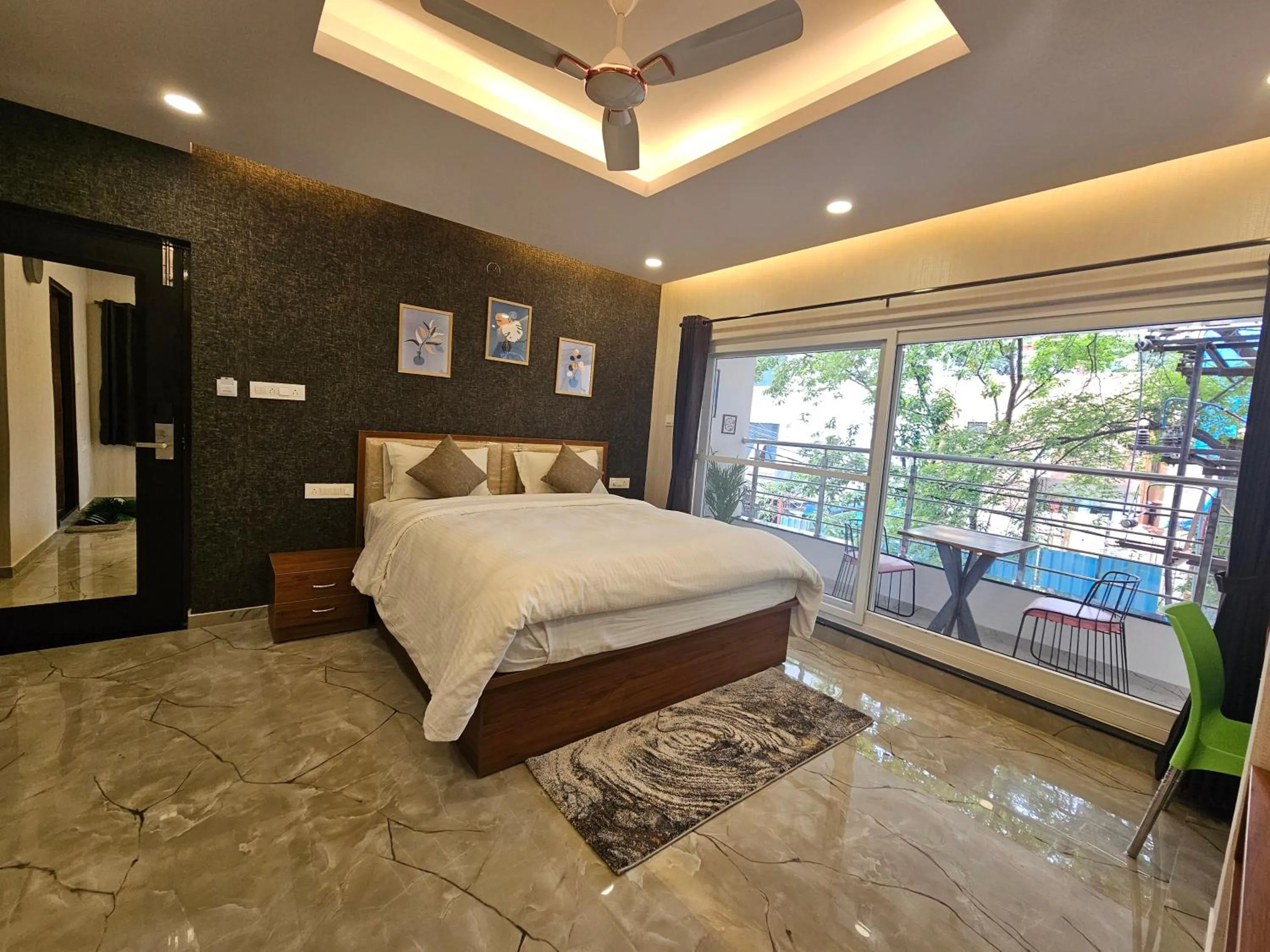 Photo of the whole room, Bed in The Urban Nest