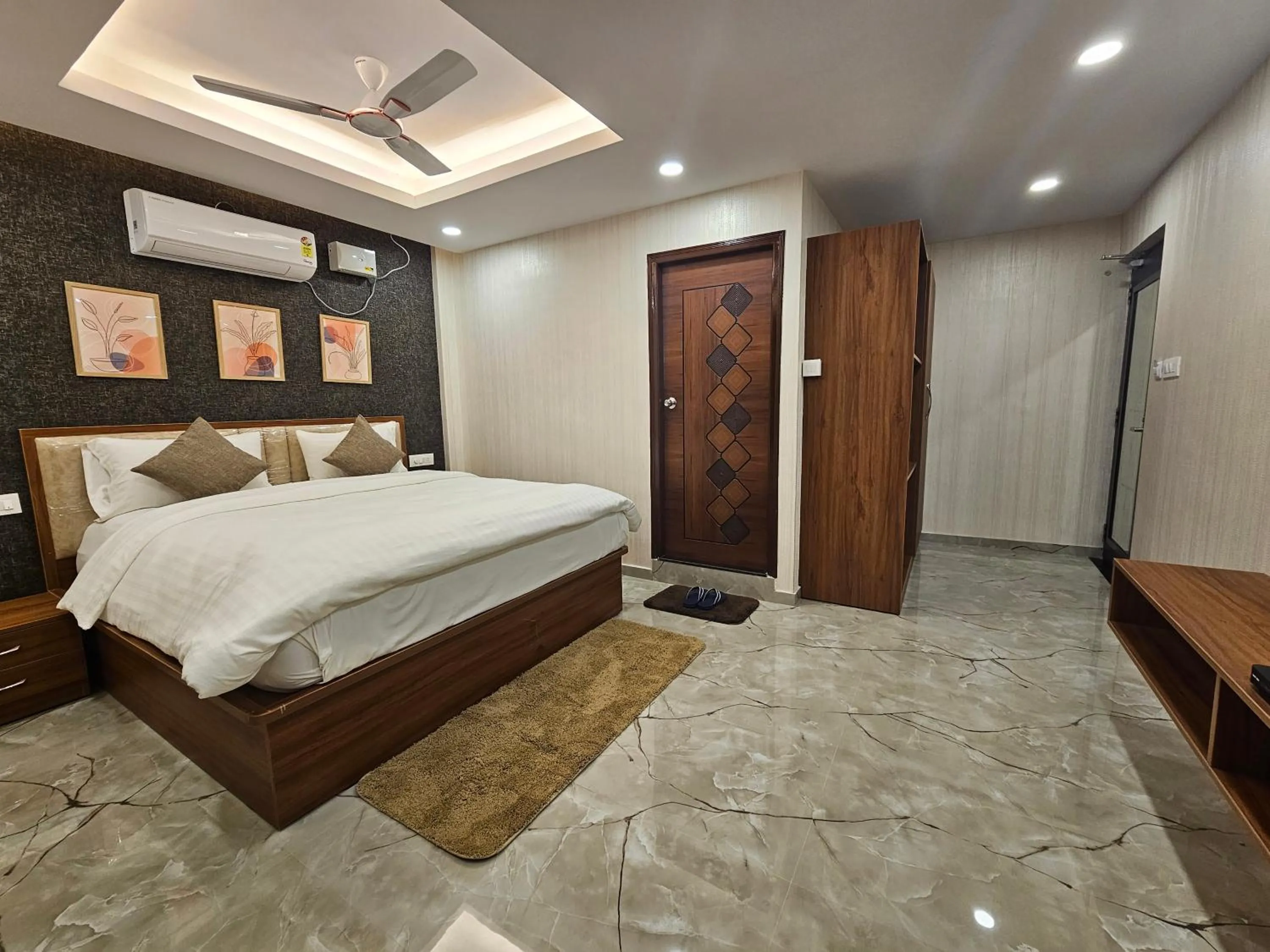 Photo of the whole room, Bed in The Urban Nest