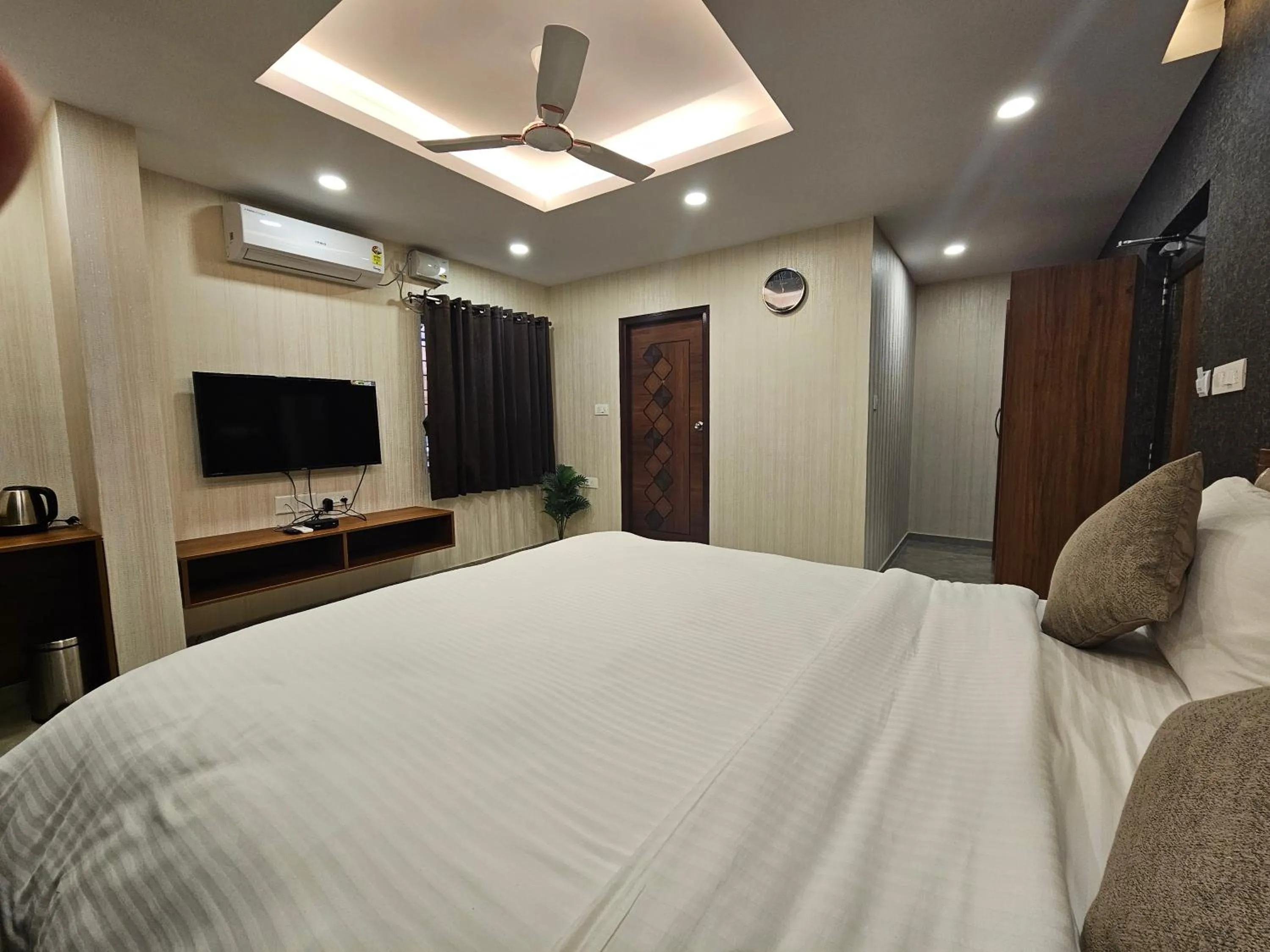 TV and multimedia, Bed in The Urban Nest