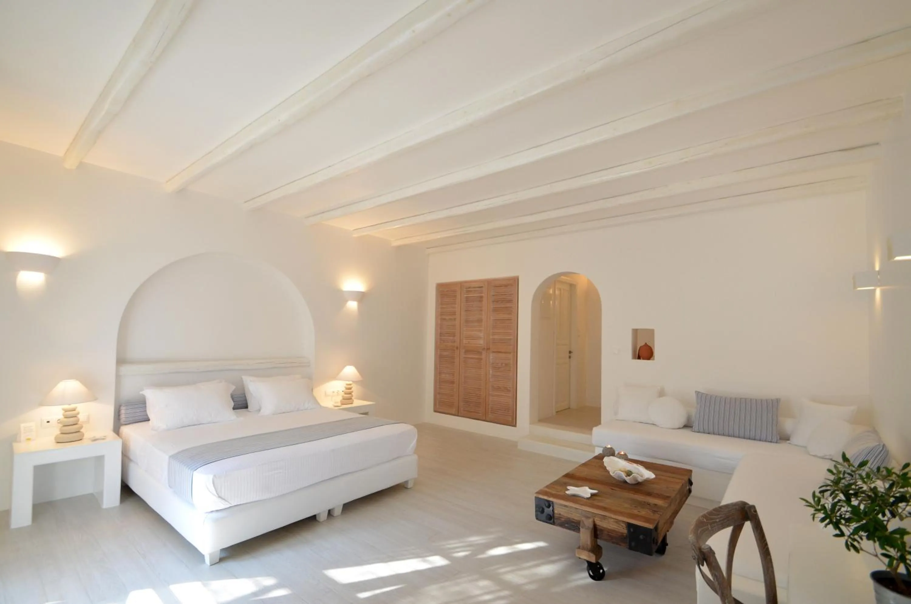 Bed in Villa Marandi Luxury Suites