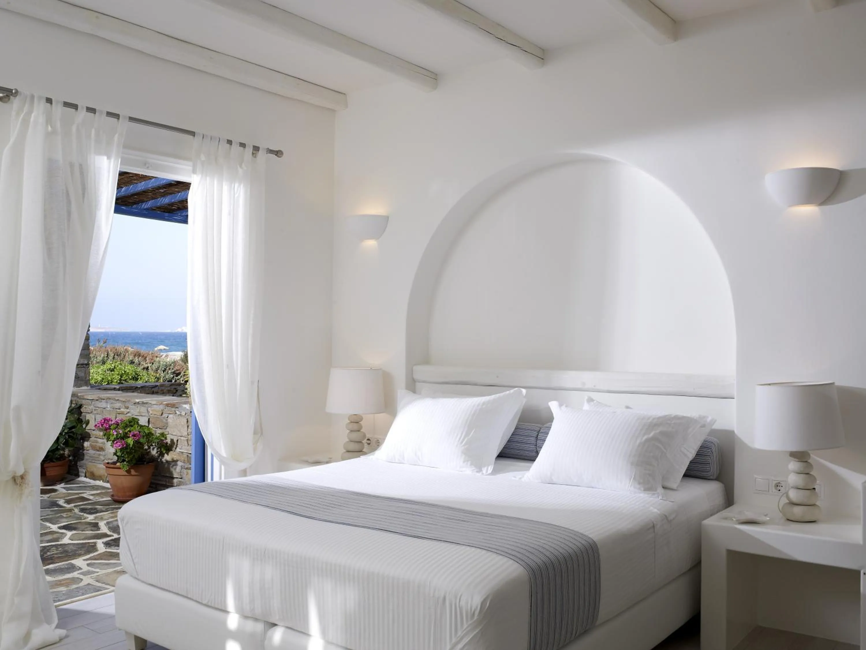 Bed in Villa Marandi Luxury Suites