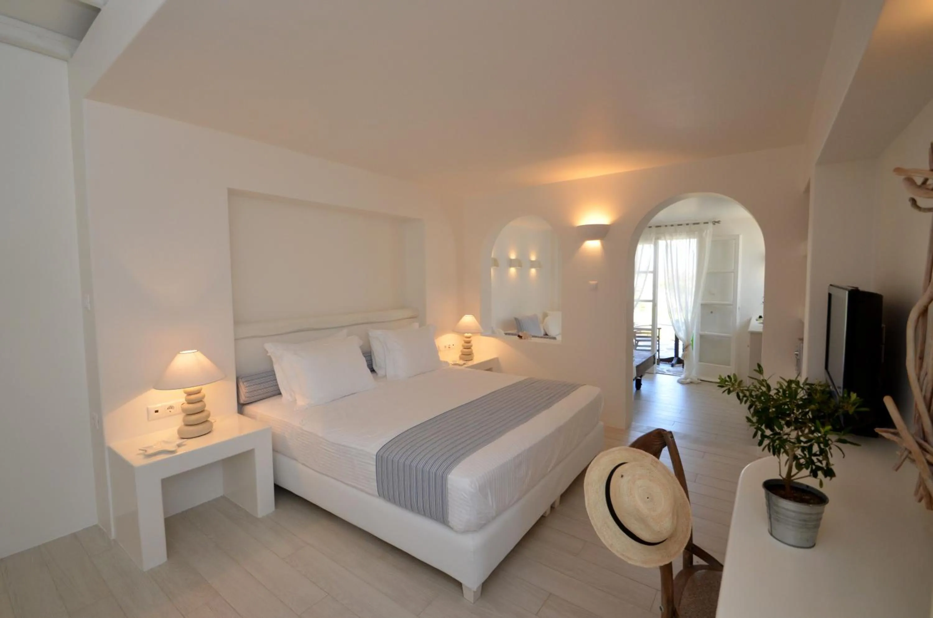 Bed in Villa Marandi Luxury Suites
