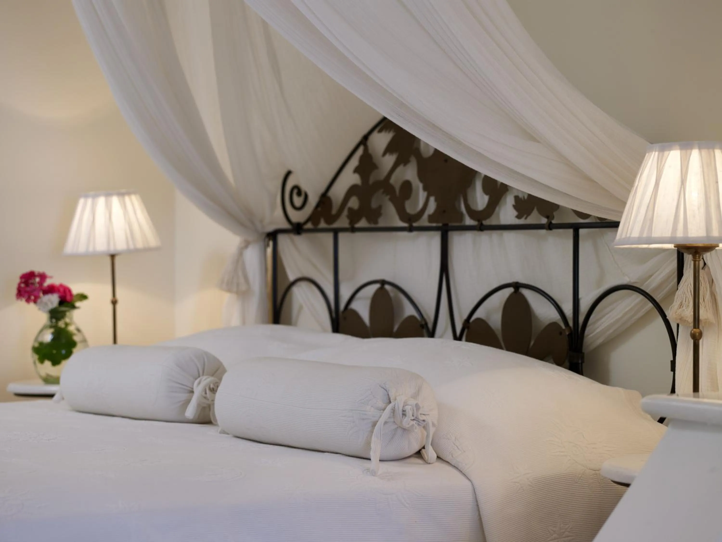 Bed in Villa Marandi Luxury Suites