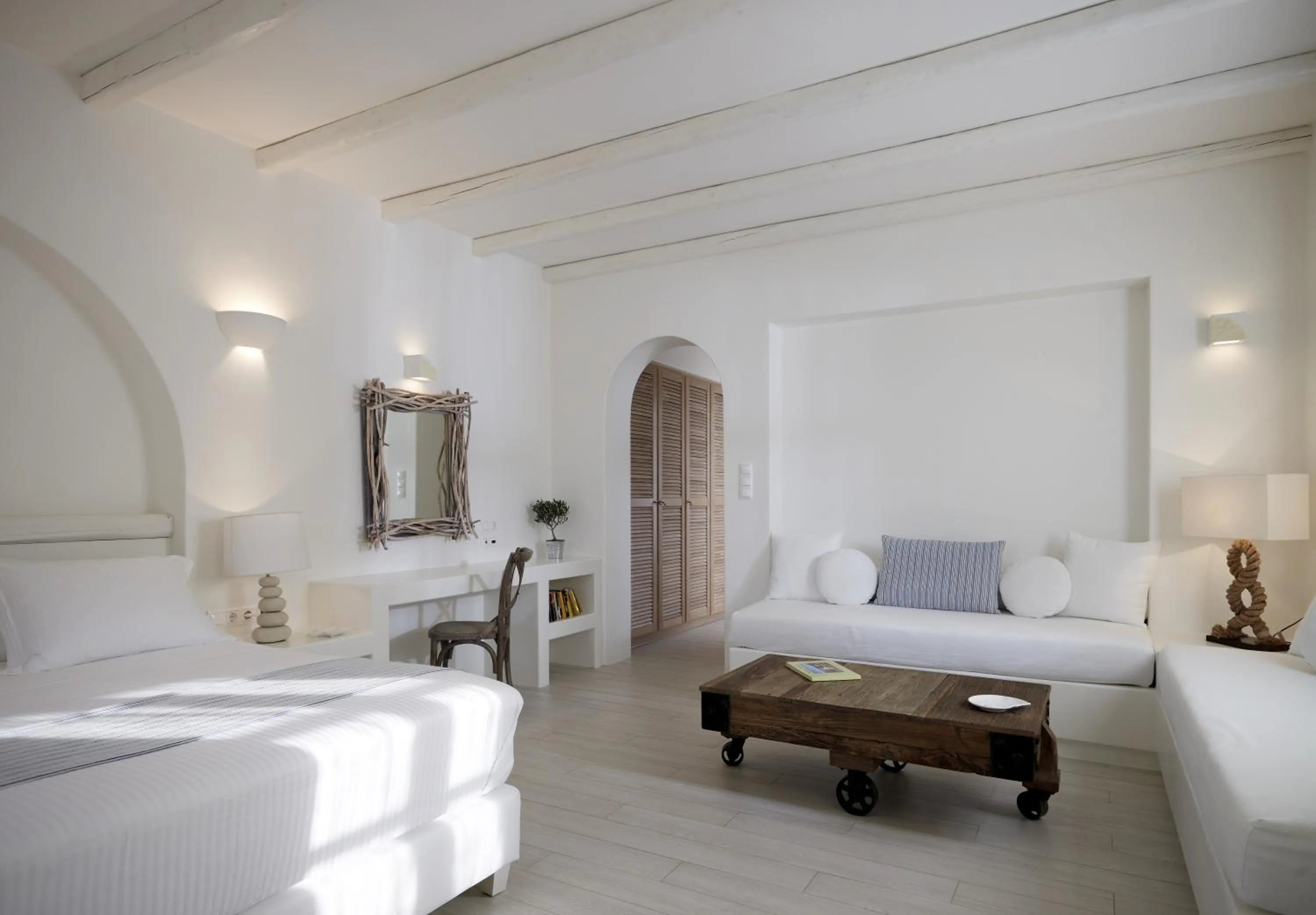 Bed in Villa Marandi Luxury Suites