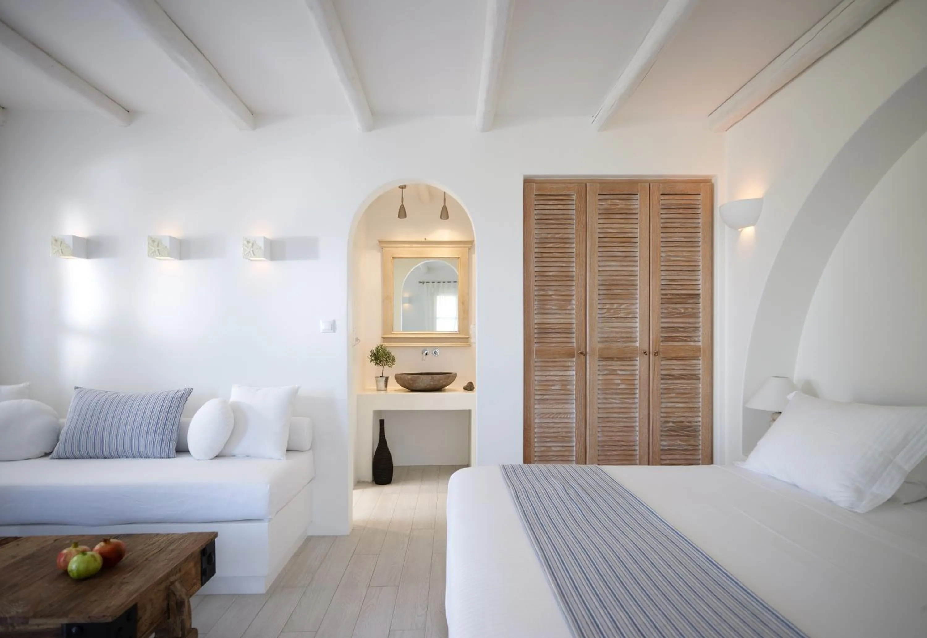 Bed in Villa Marandi Luxury Suites