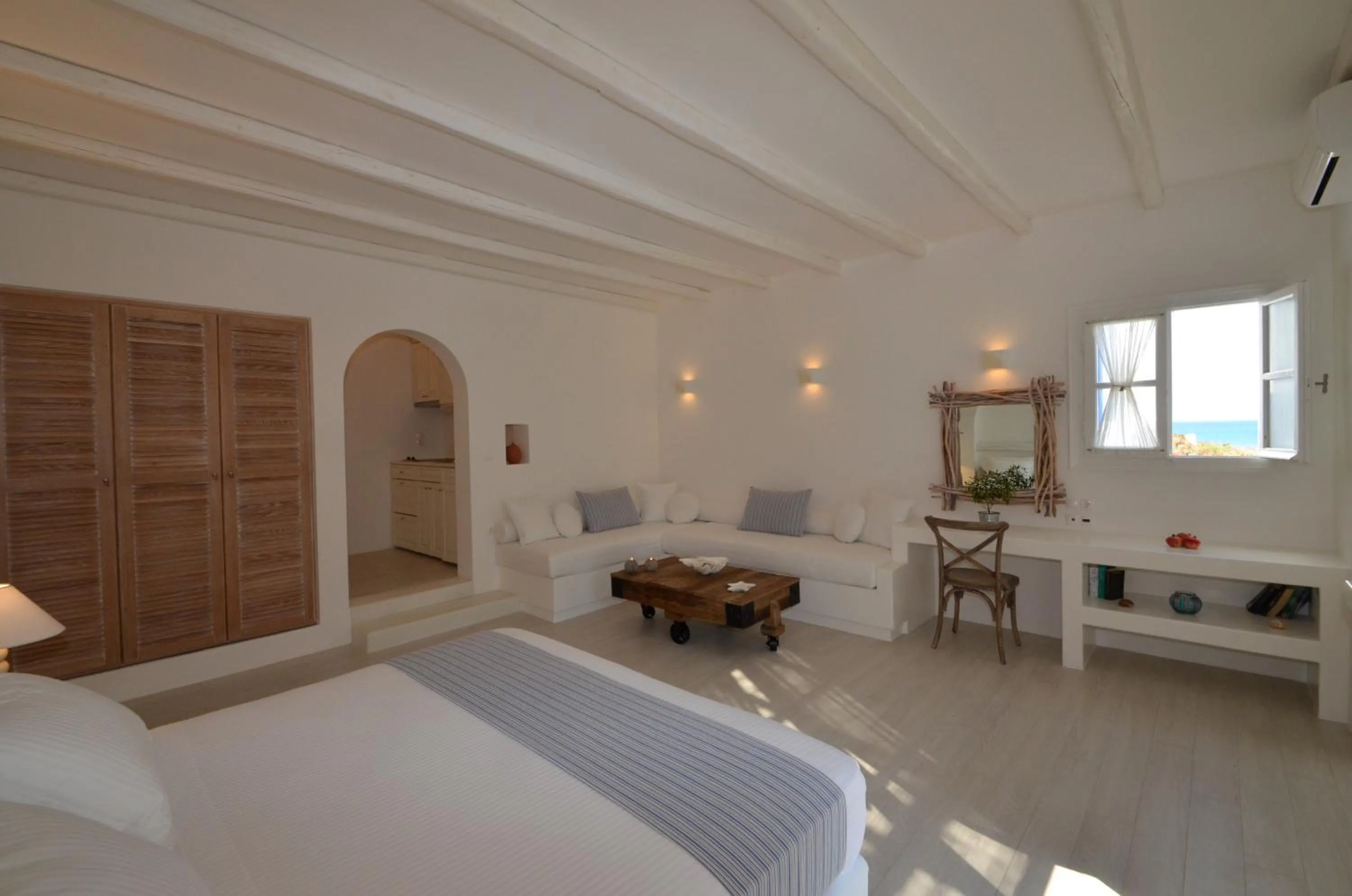 Bed in Villa Marandi Luxury Suites