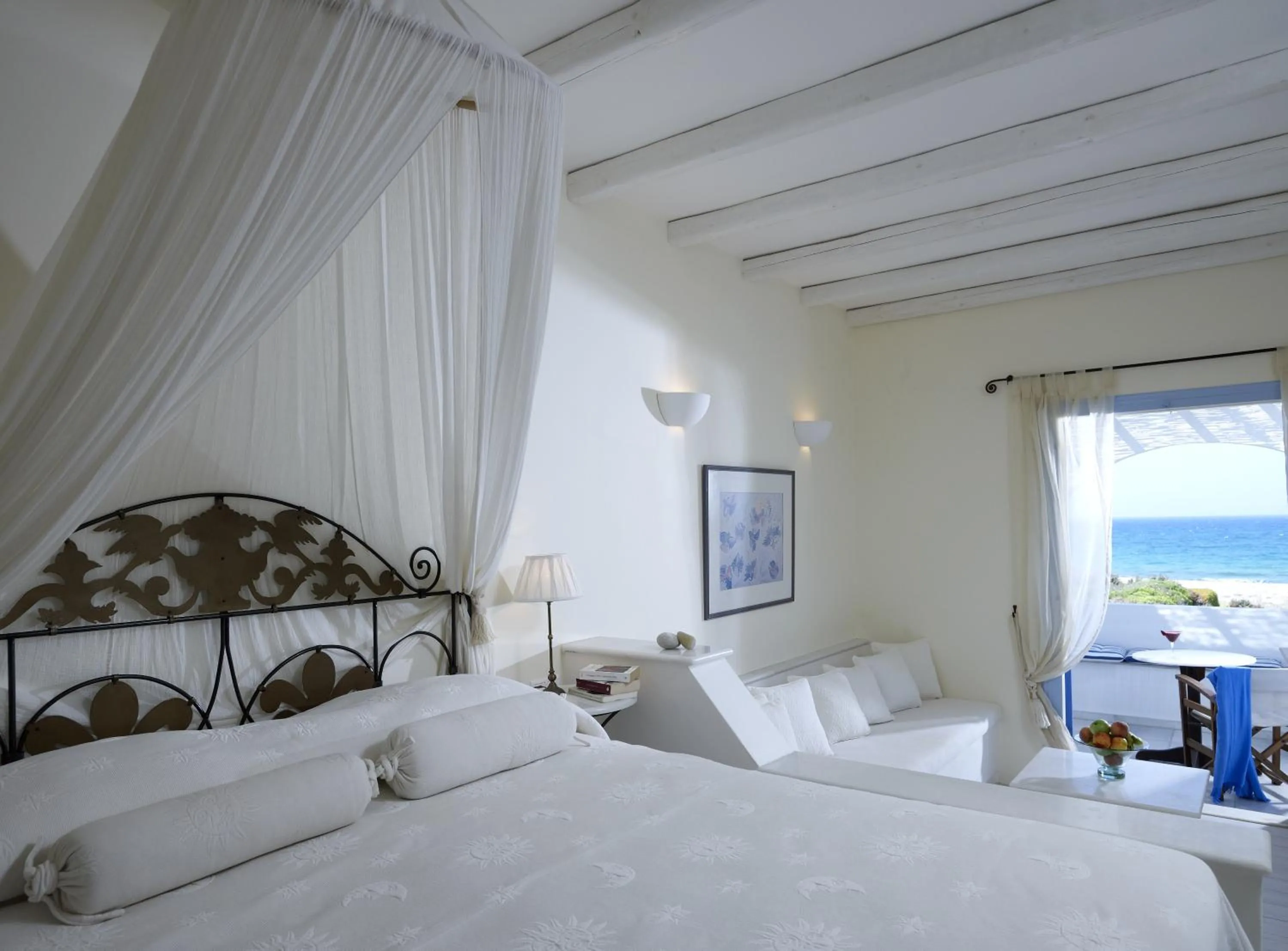 Bed in Villa Marandi Luxury Suites