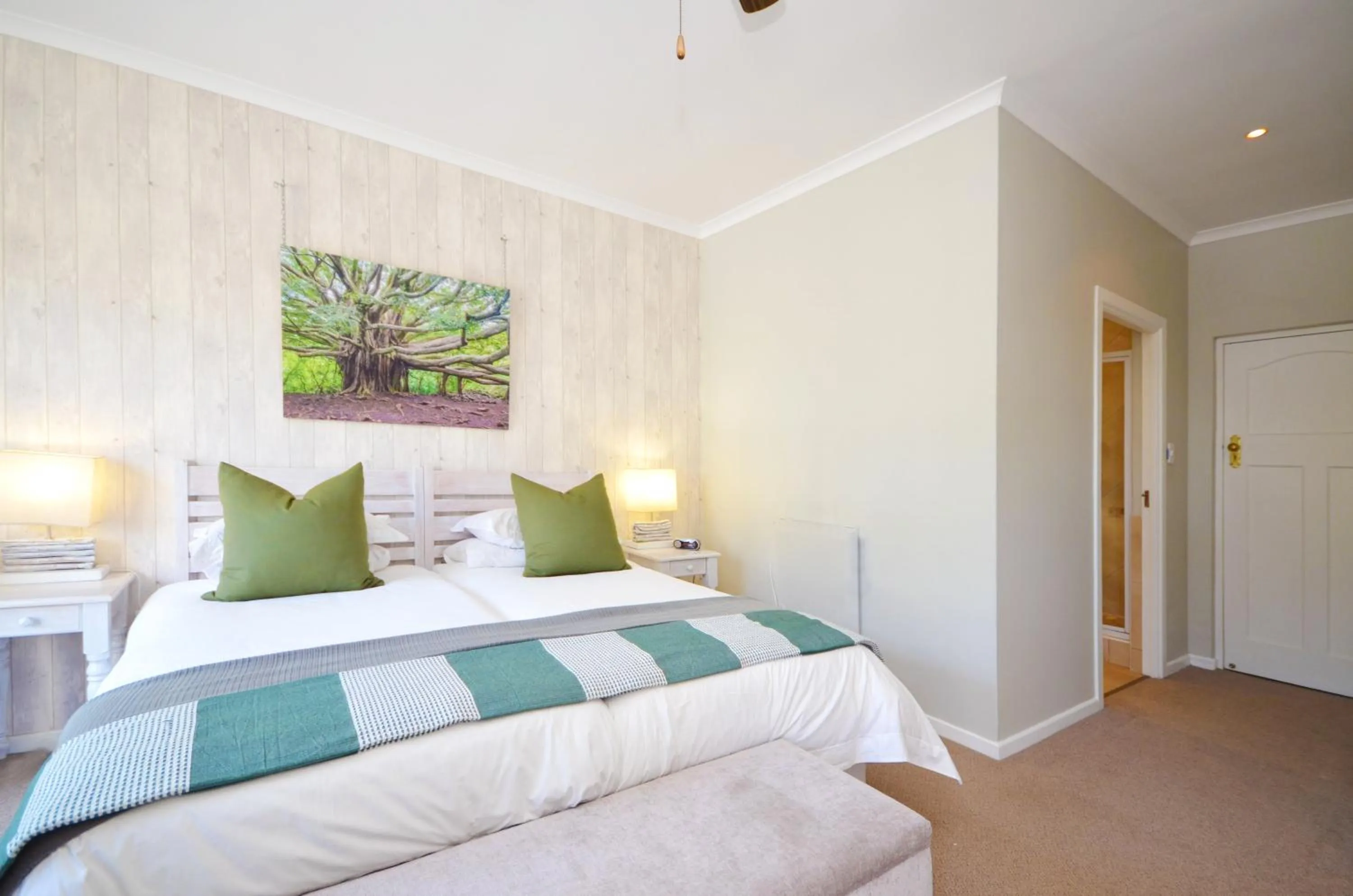 Bedroom, Bed in Lodge on Main Guest House and Conference Centre