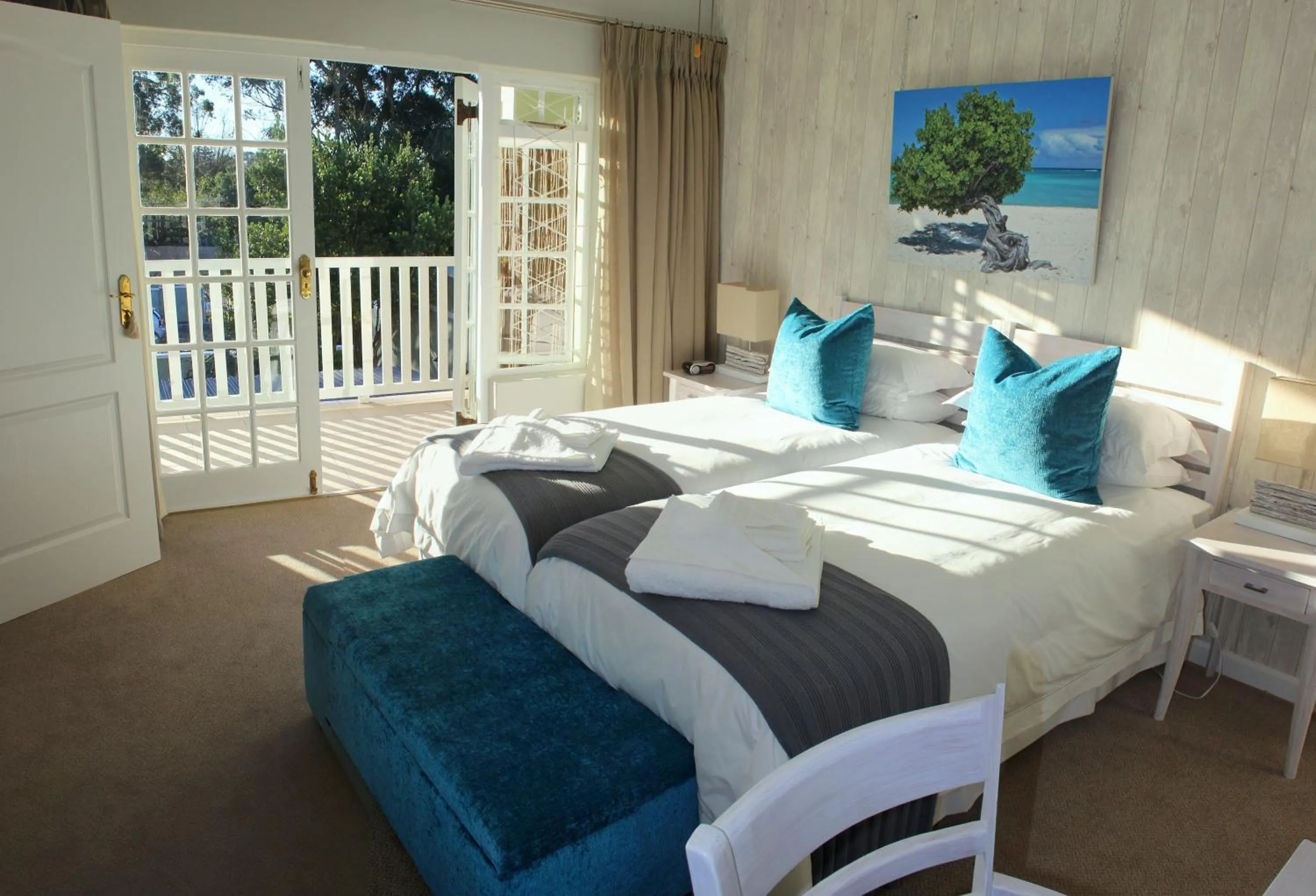 Bed in Lodge on Main Guest House and Conference Centre