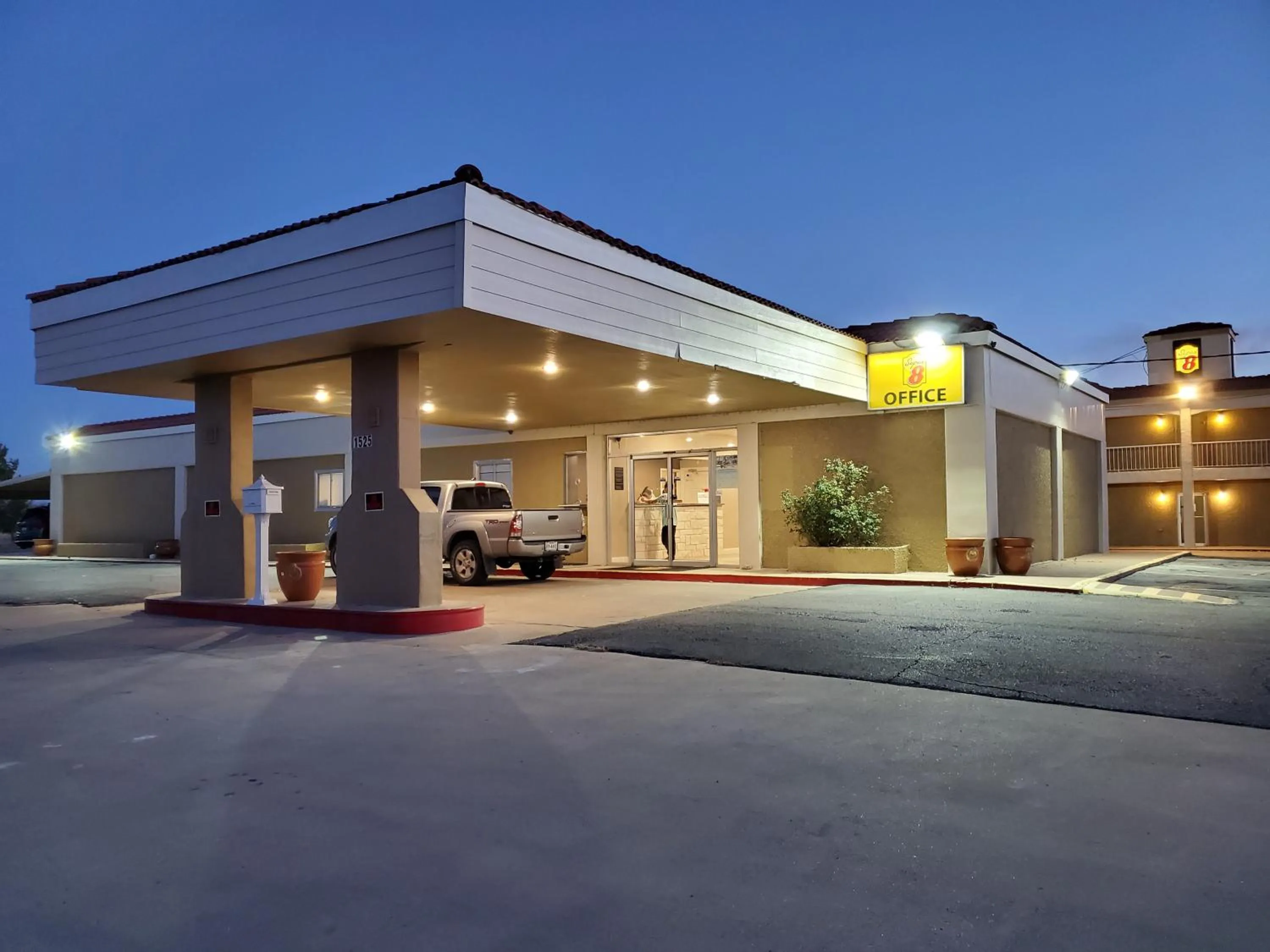 Facade/entrance in Super 8 by Wyndham Abilene North