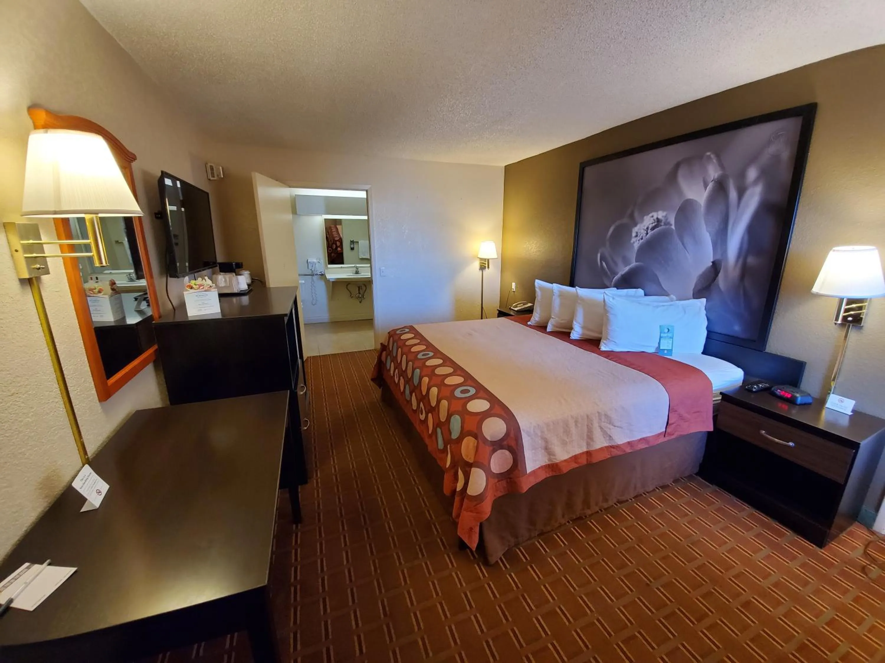 Bed in Super 8 by Wyndham Abilene North