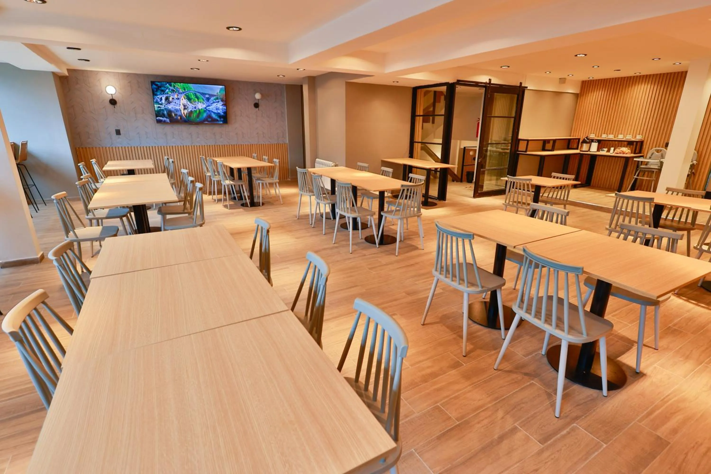 Area and facilities in M383 Hotel Bariloche