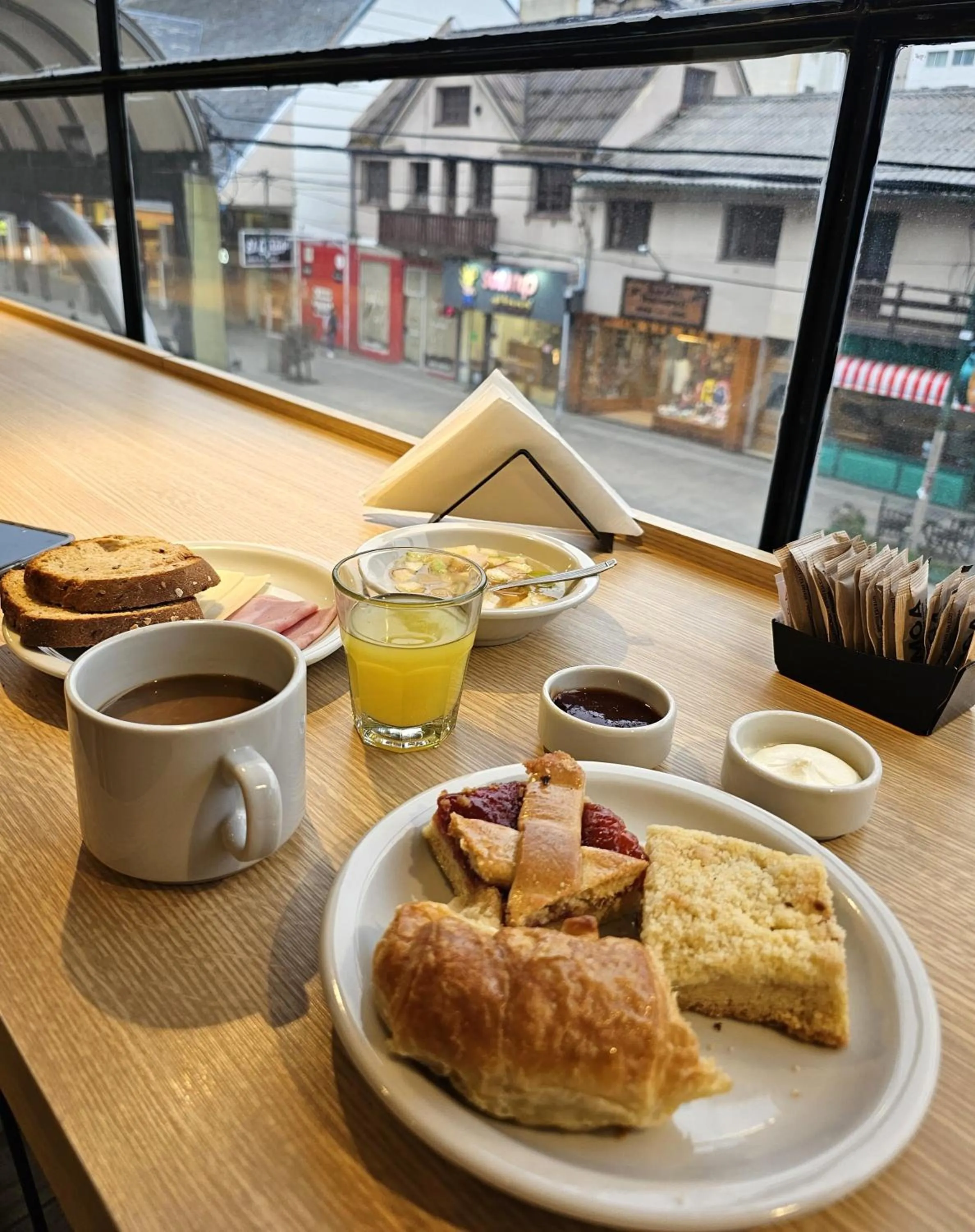 Breakfast in M383 Hotel Bariloche