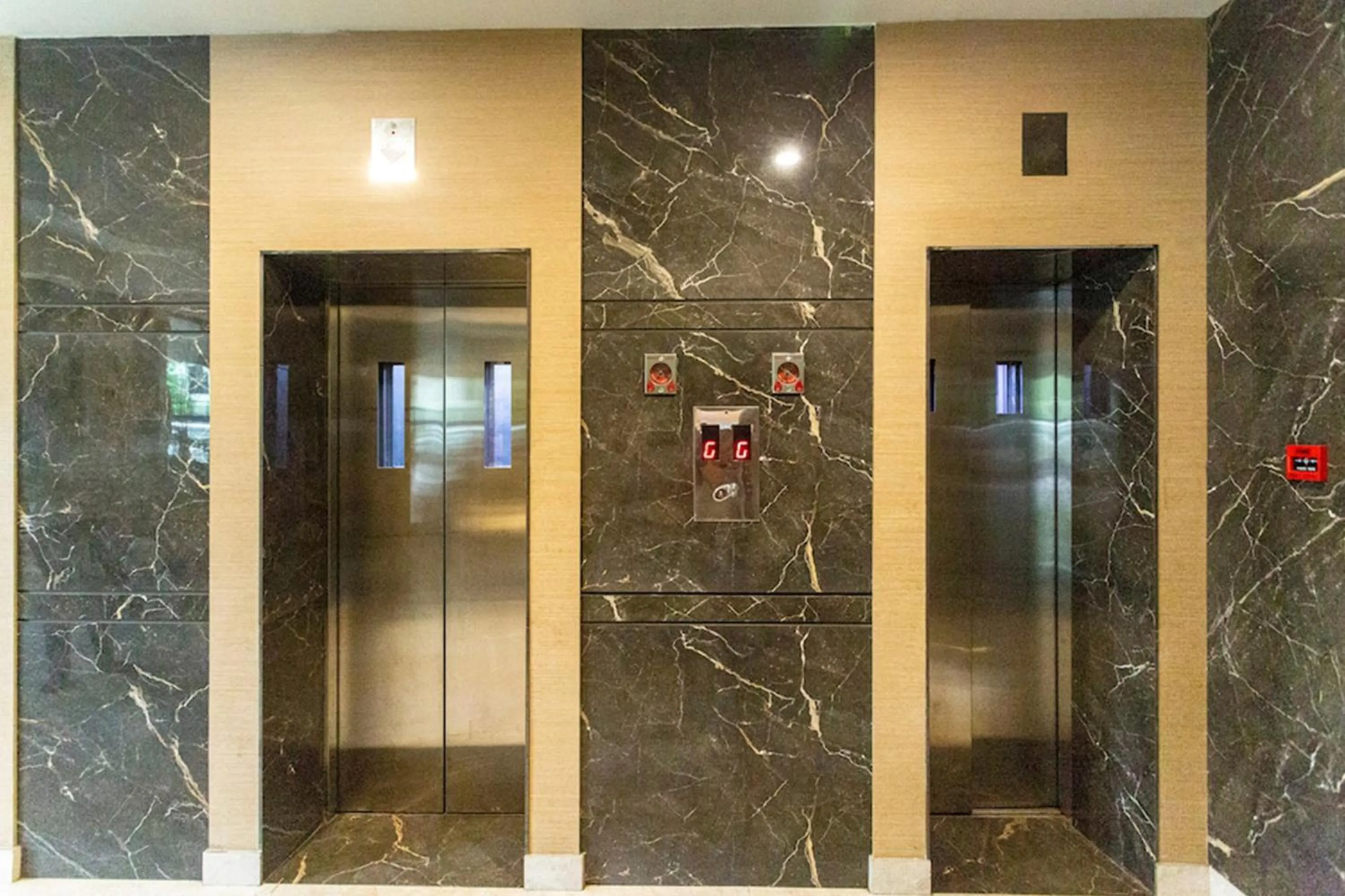 Area and facilities in Peerless Hotel Durgapur