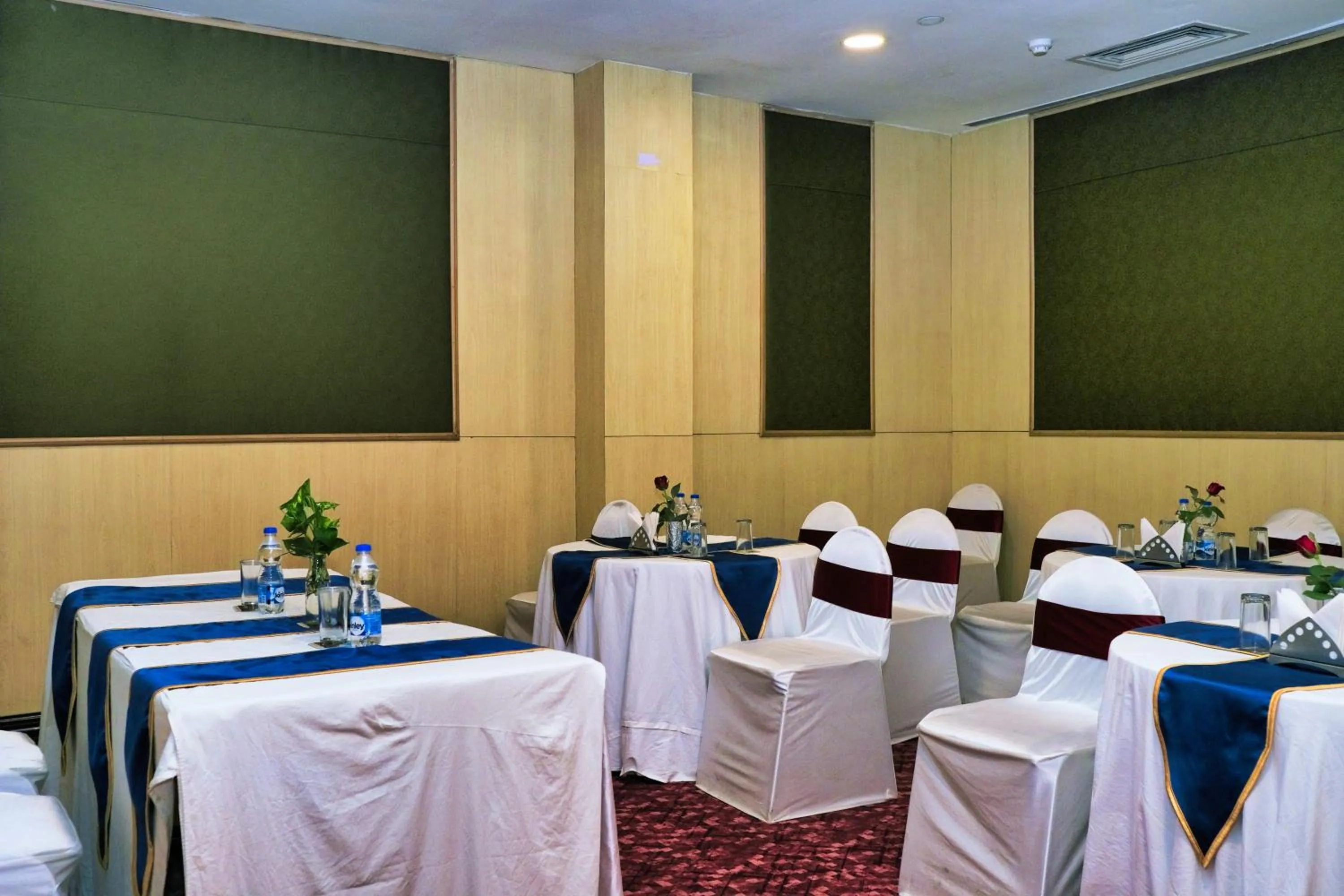 Banquet/Function facilities in Peerless Hotel Durgapur