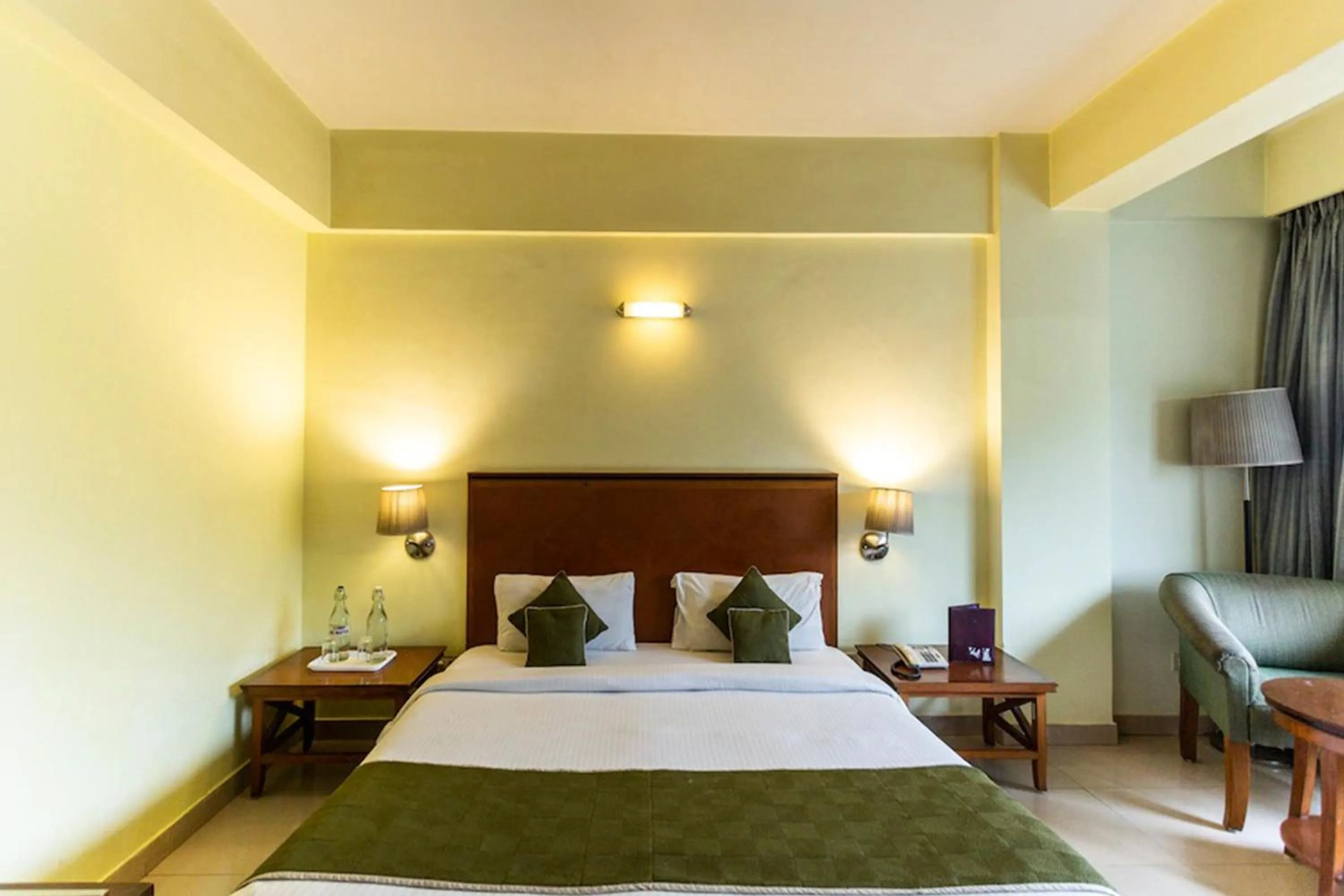 Bathroom, Bed in Peerless Hotel Durgapur