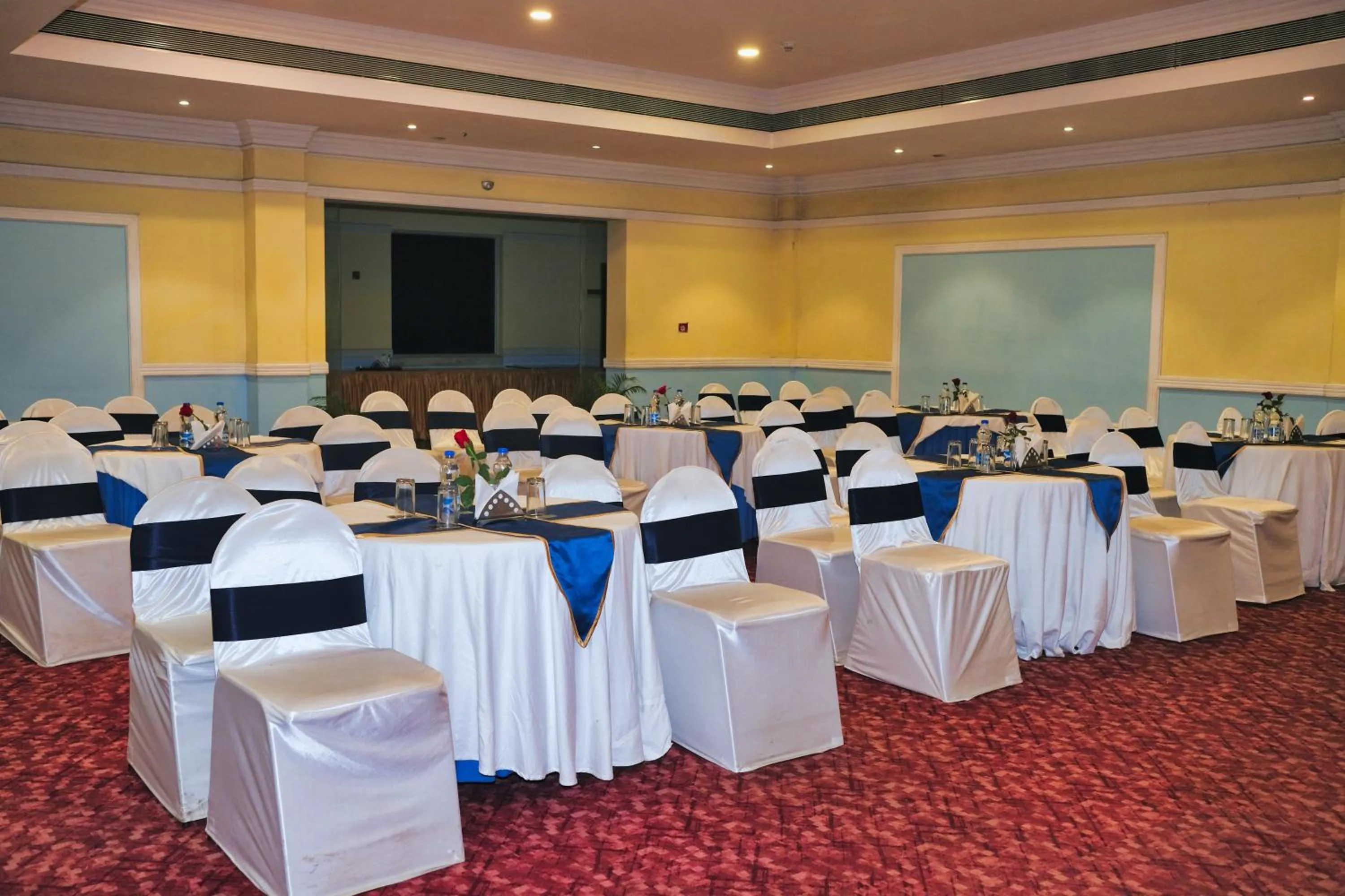Banquet/Function facilities in Peerless Hotel Durgapur