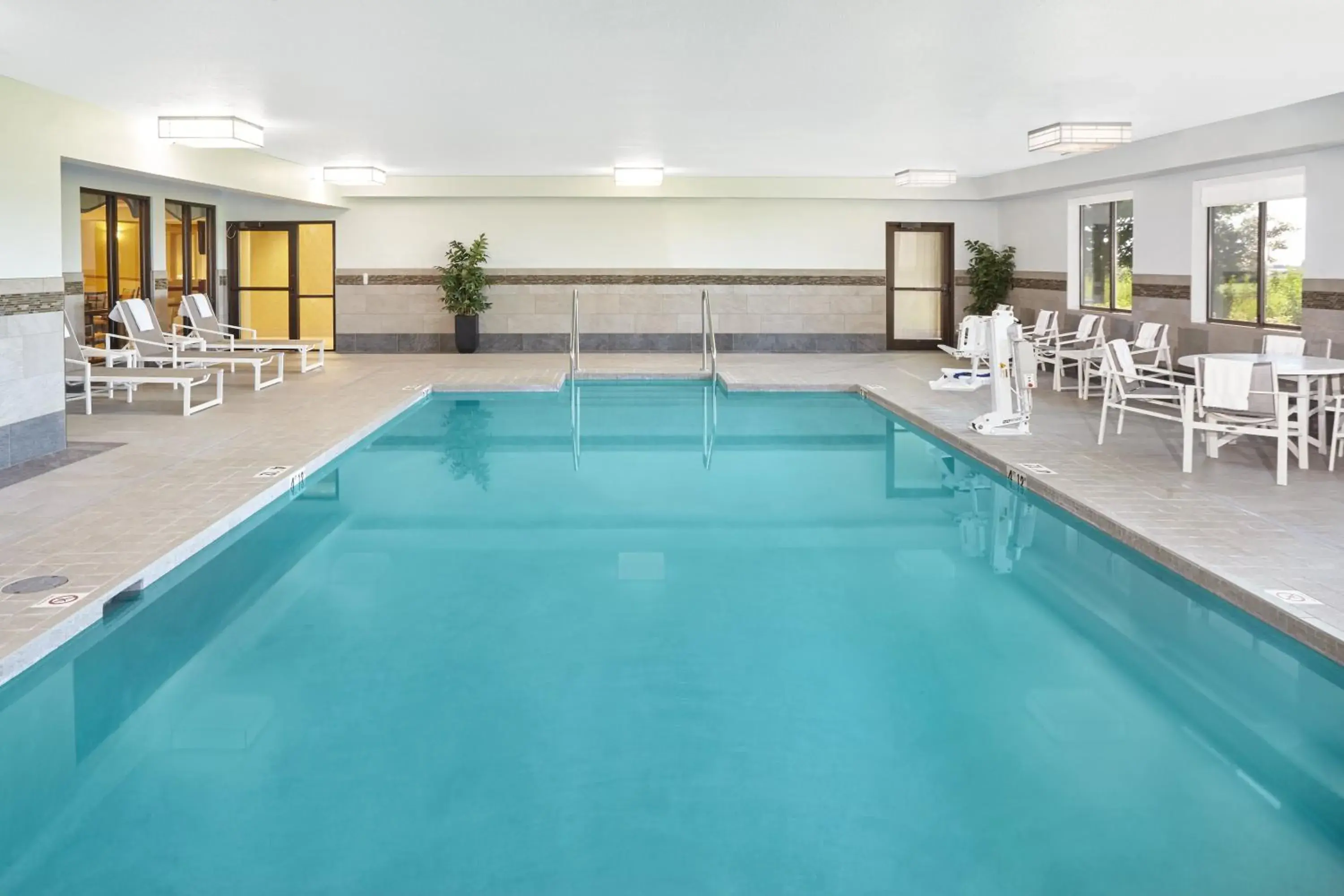 Swimming pool in Holiday Inn Express Sheboygan-Kohler / I-43 by IHG Swimming pool in Holiday Inn Express Sheboygan-Kohler / I-43 by IHG