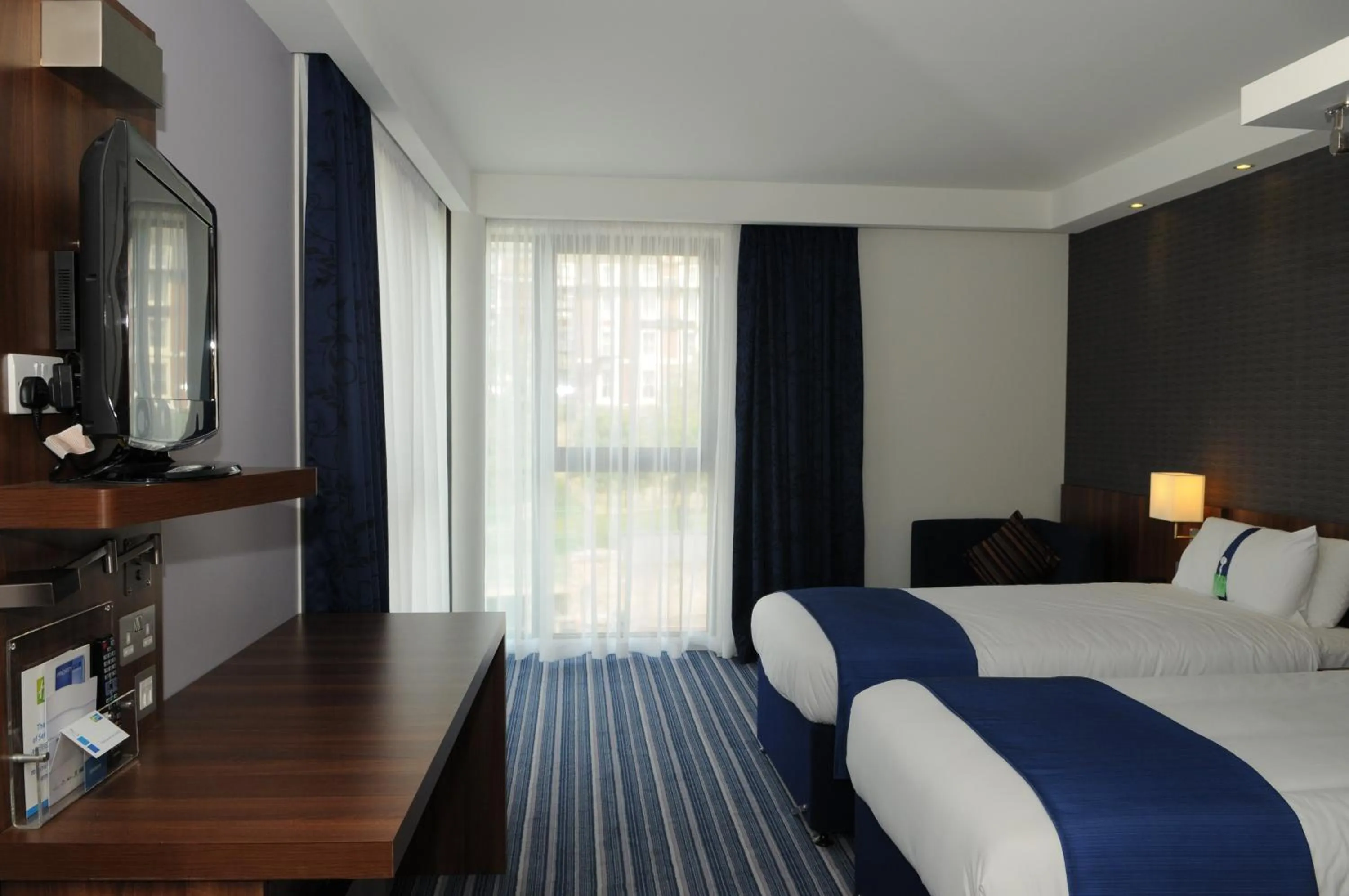 Bedroom in Holiday Inn Express Sheffield City Centre by IHG
