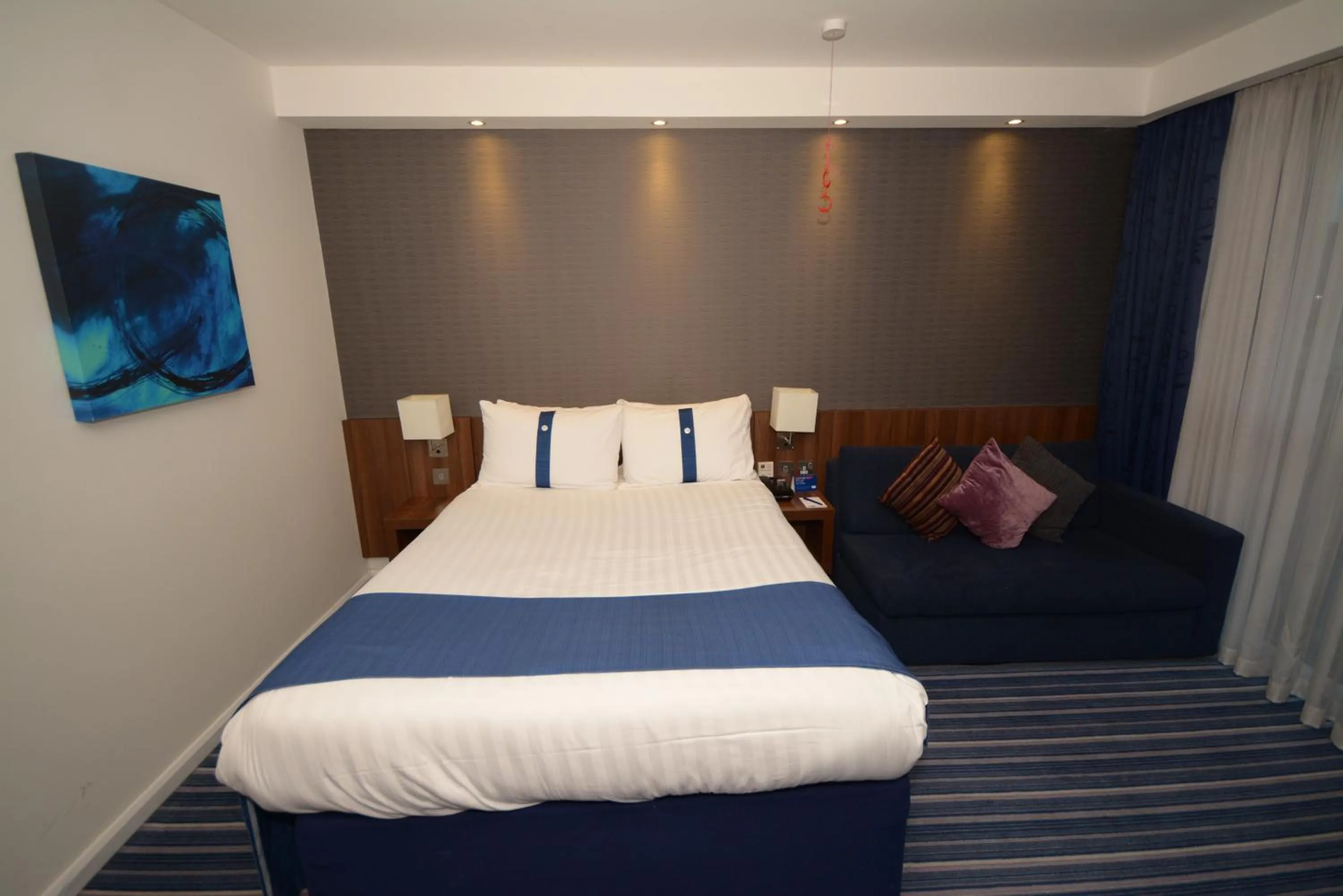 Bedroom in Holiday Inn Express Sheffield City Centre by IHG