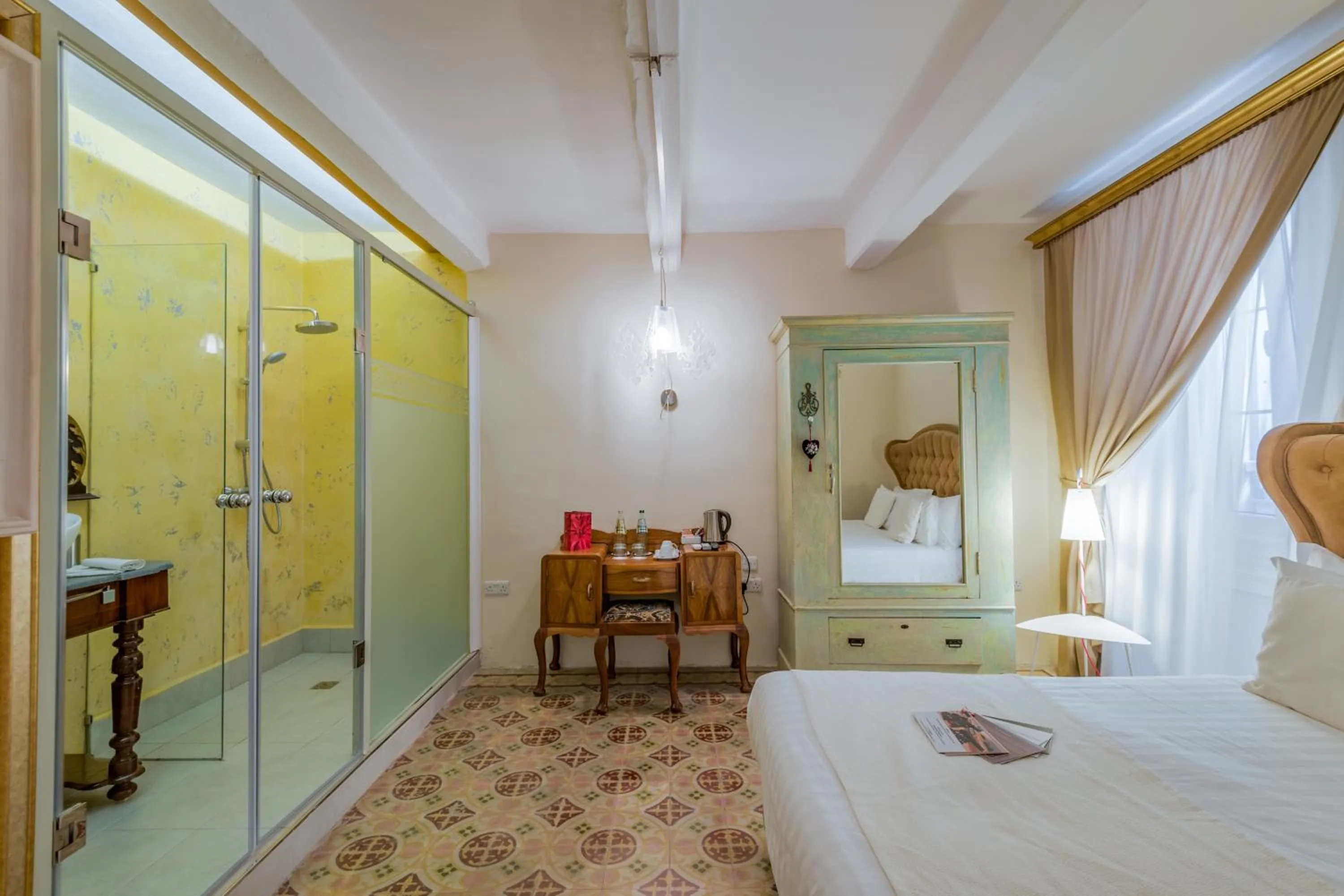 Bed in Valletta Lucente Guest House