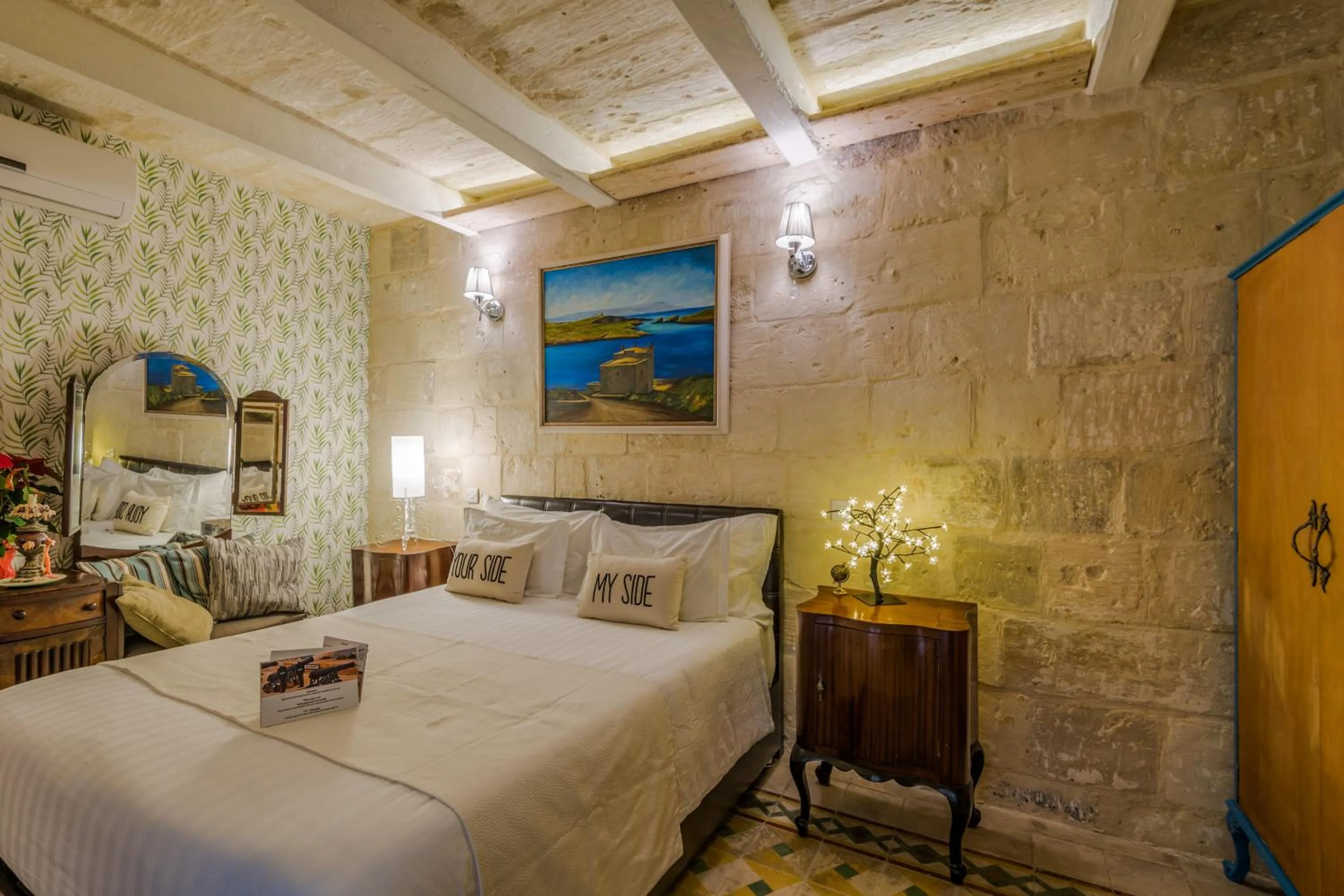 Bed in Valletta Lucente Guest House