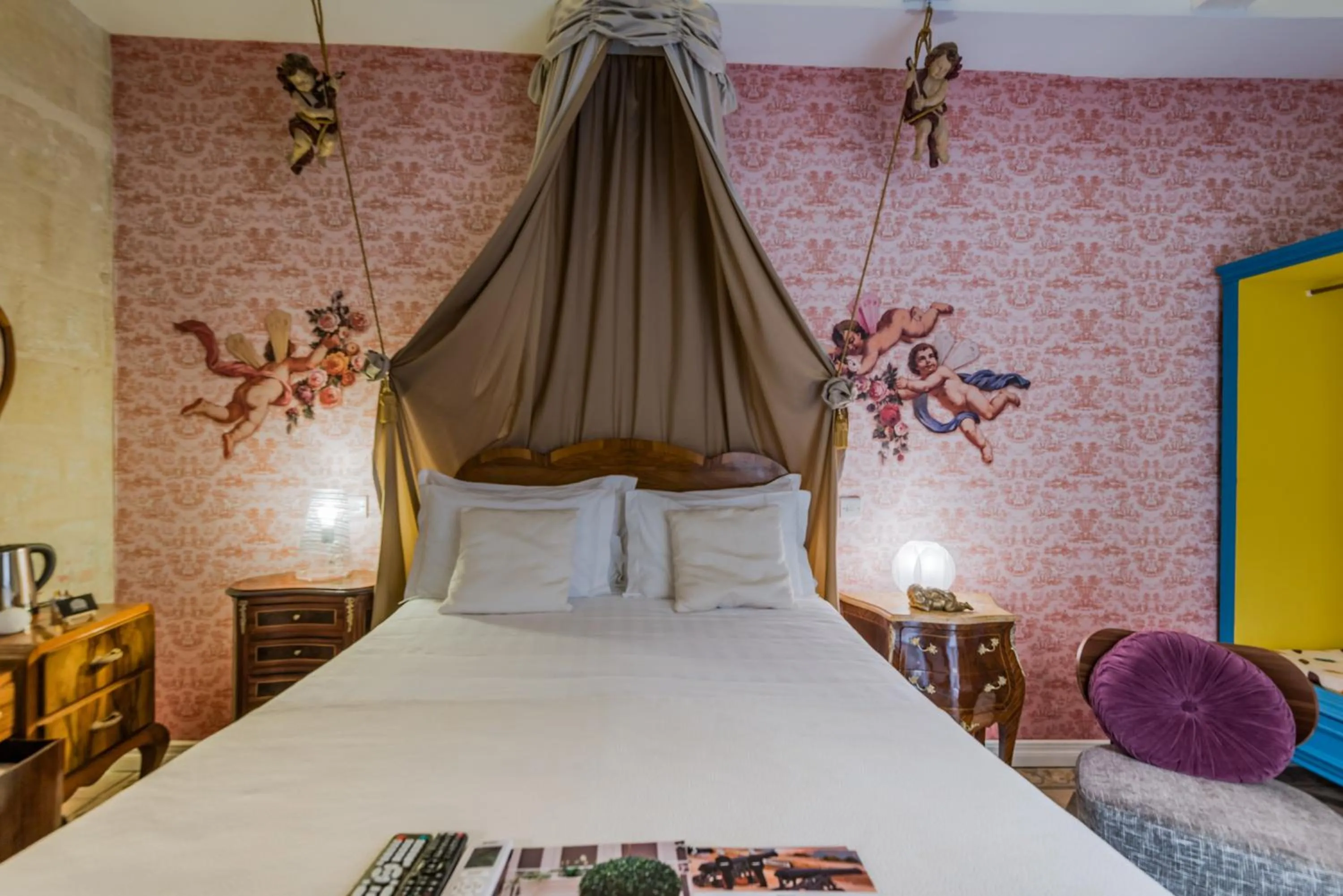 Bed in Valletta Lucente Guest House