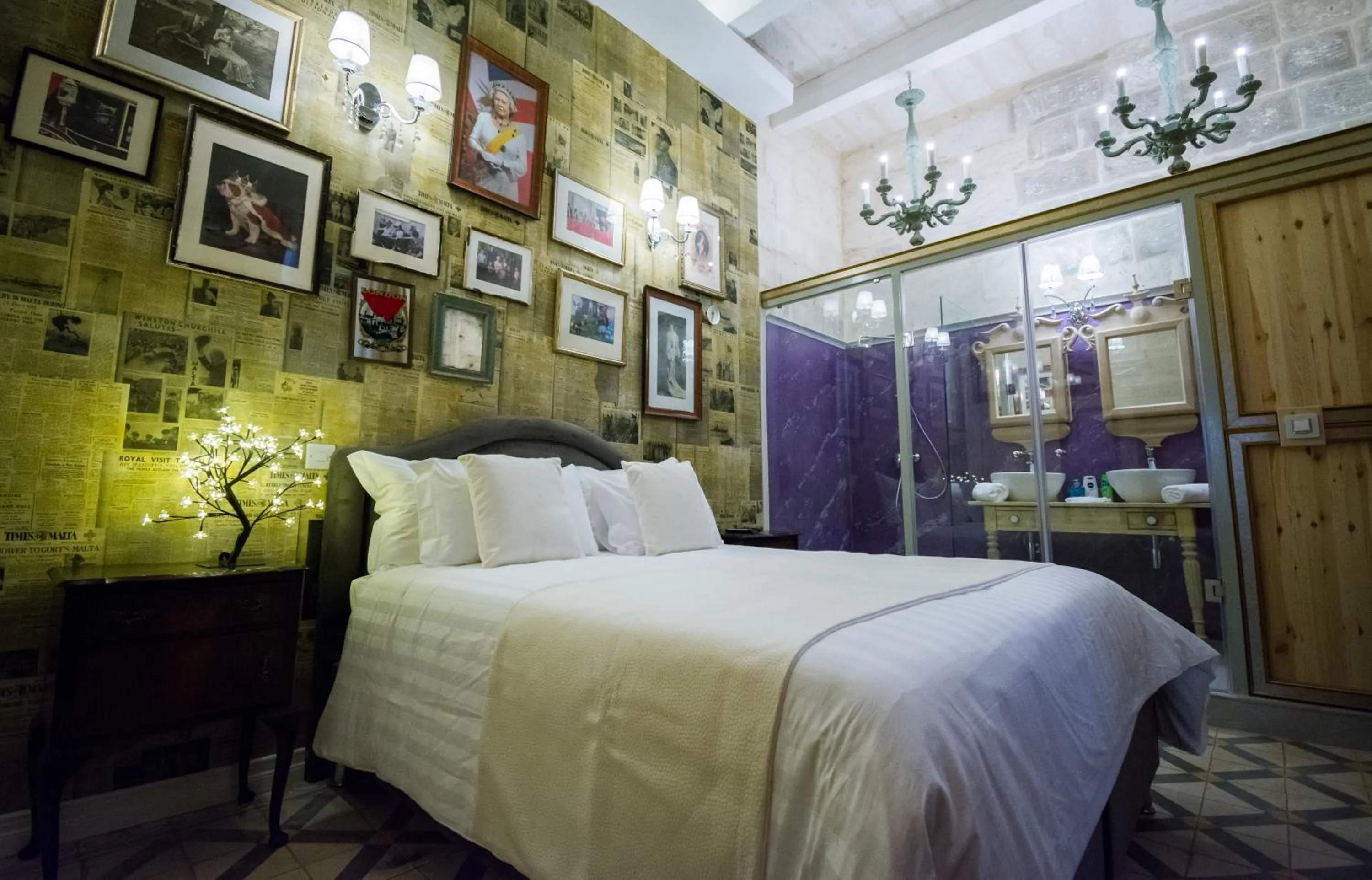 Bed in Valletta Lucente Guest House