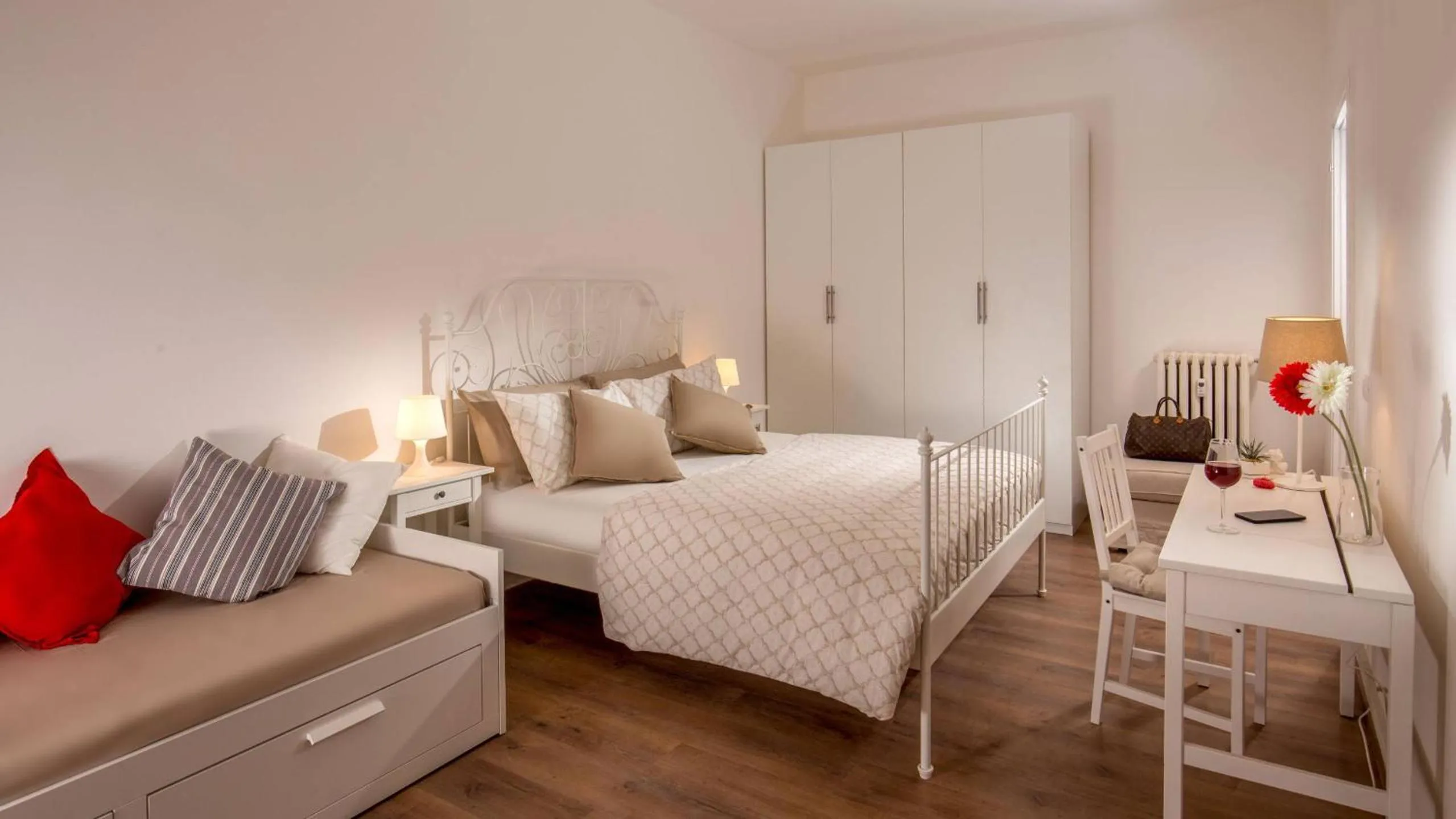 Bed in Sweet Rooms Piramide Bed and Breakfast