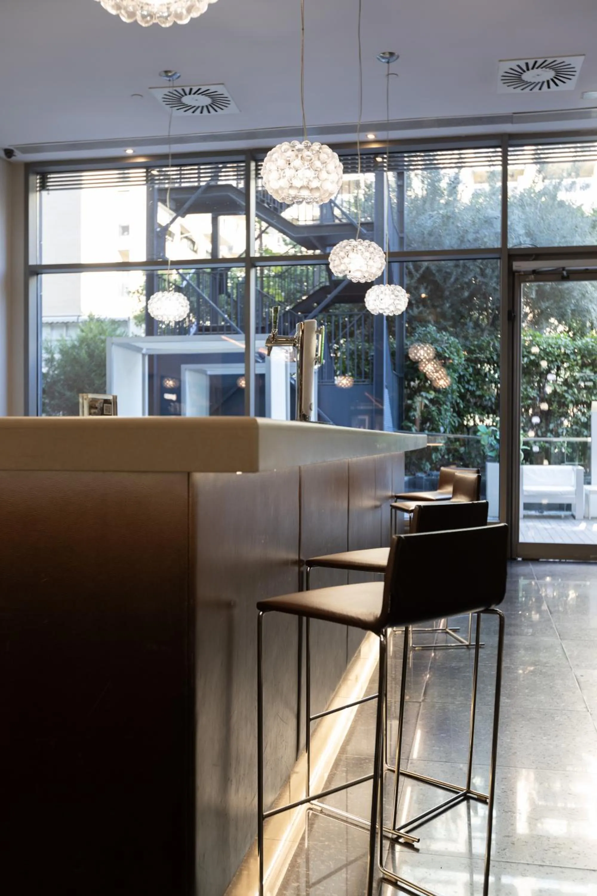 Lounge or bar in Primus Valencia