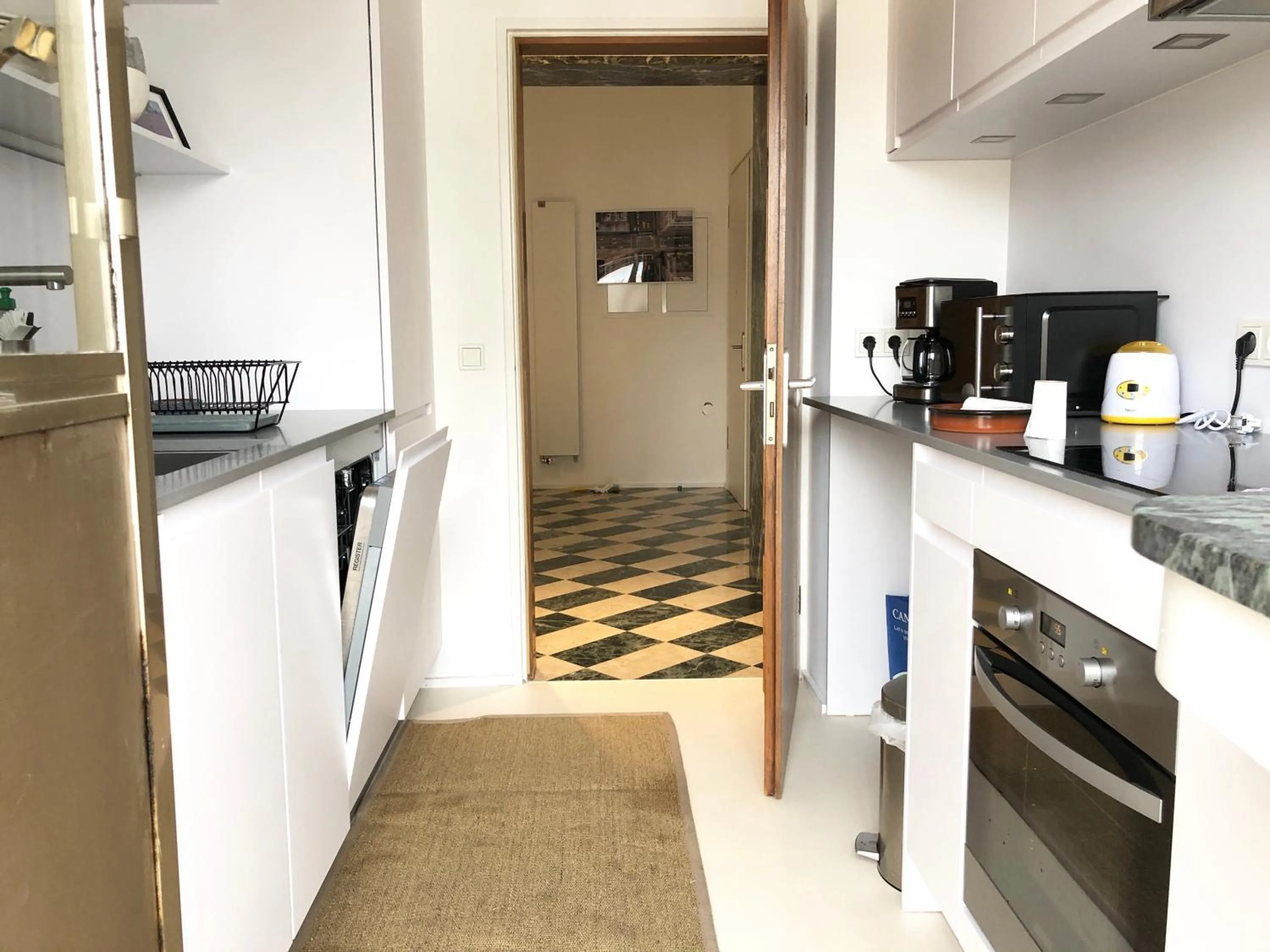 Kitchen or kitchenette in Spacious flat in the heart of the City Center! Ideal for a family!