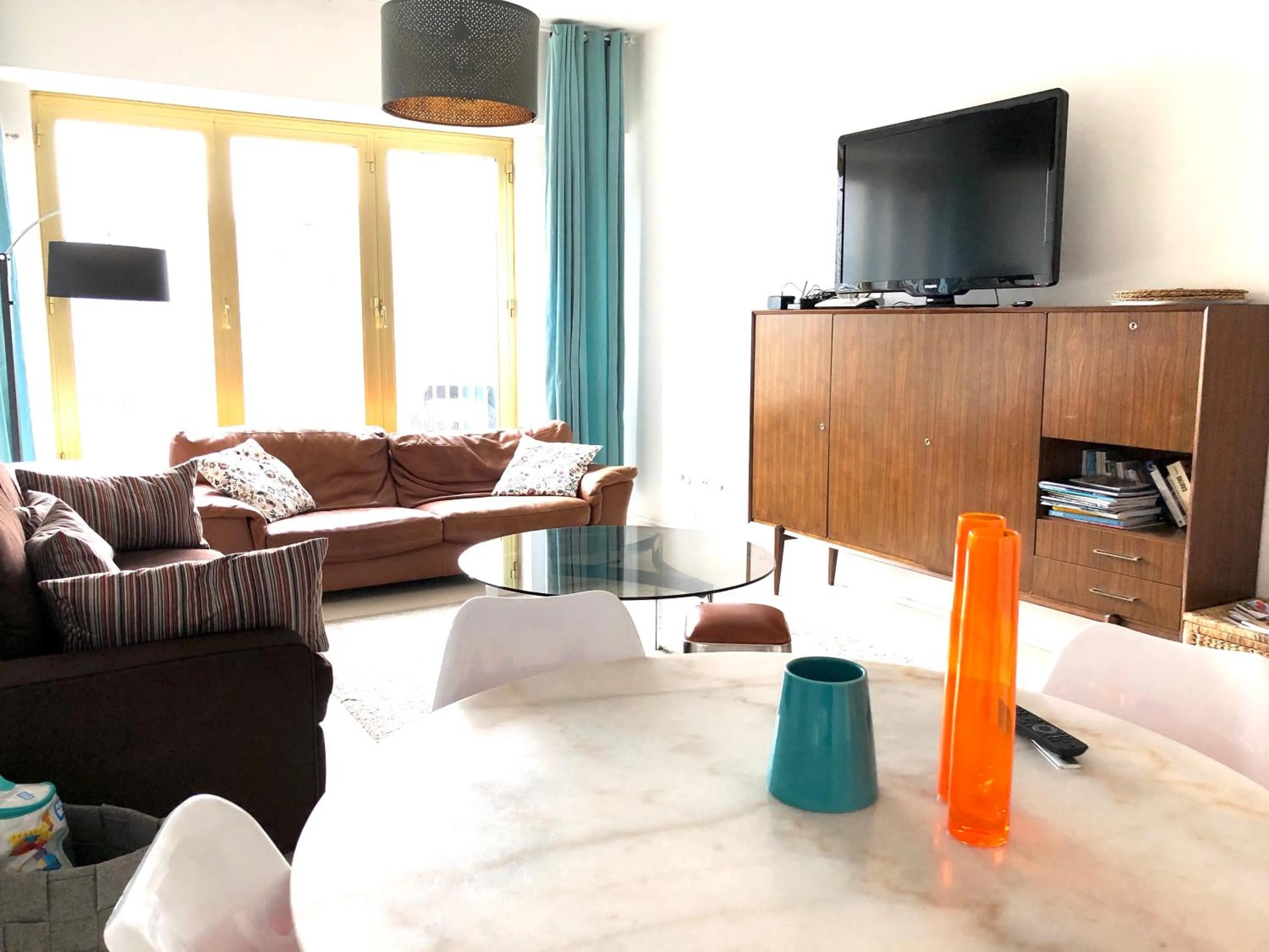 TV and multimedia in Spacious flat in the heart of the City Center! Ideal for a family!