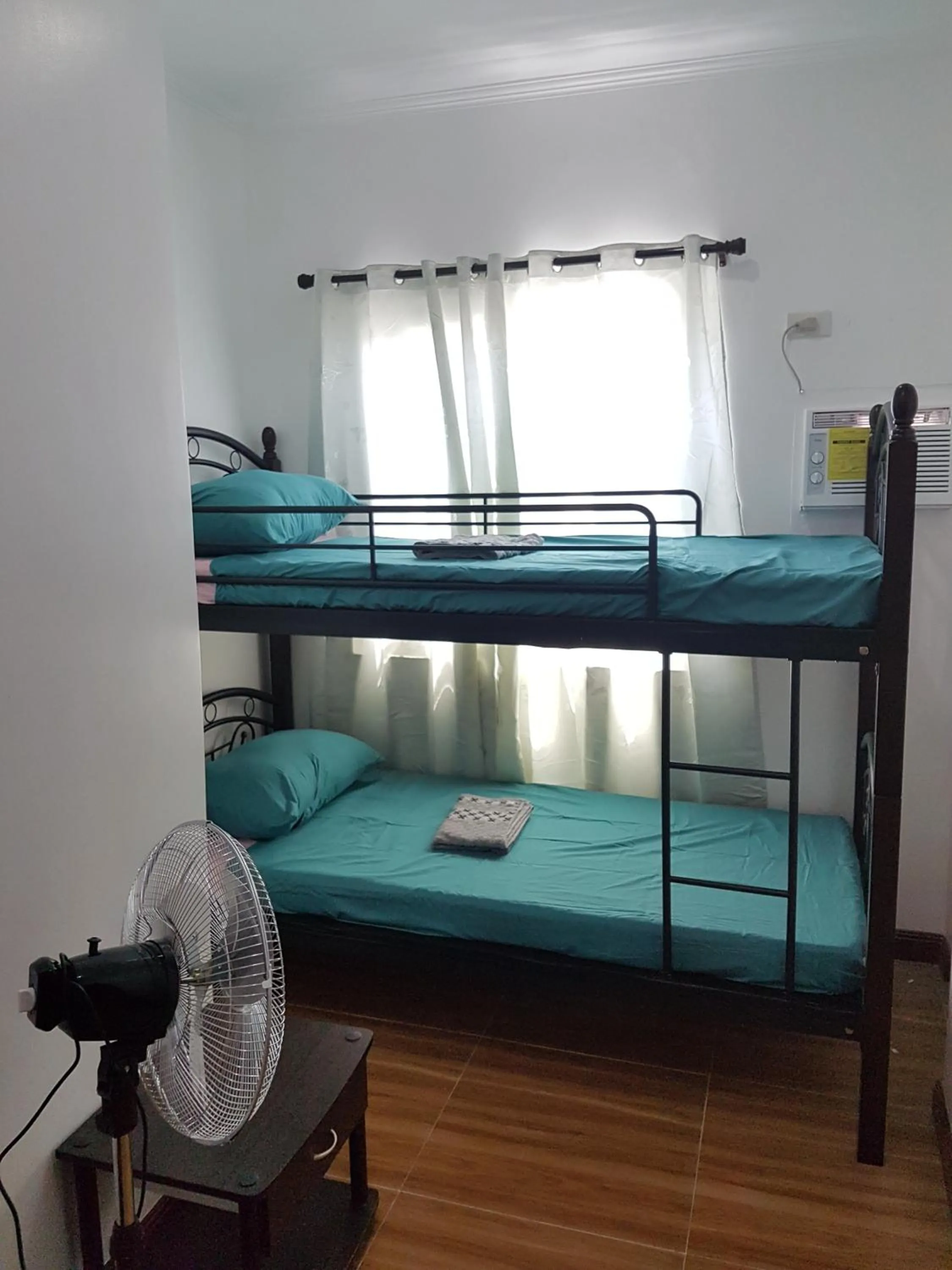 Photo of the whole room, Bed in Kdc Homes