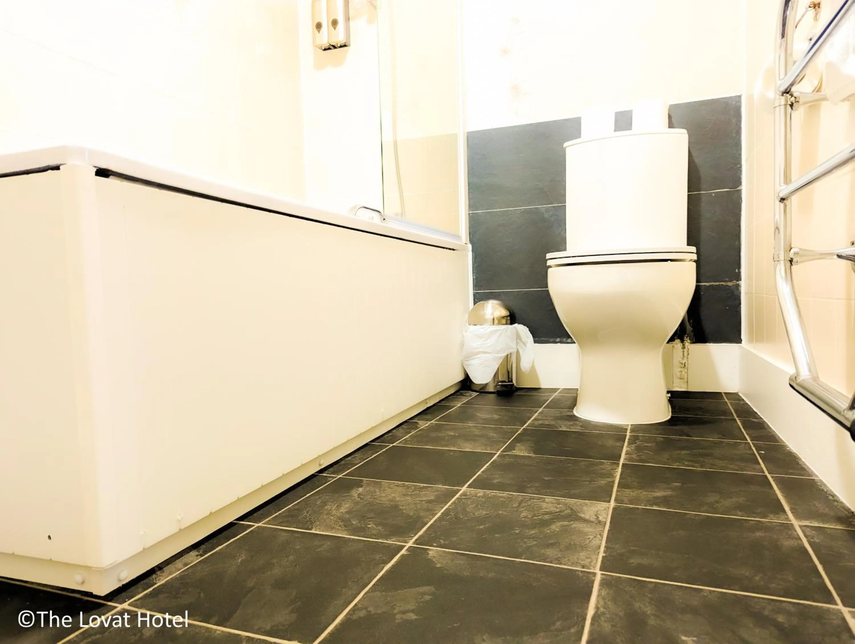 Family Room in Lovat Hotel