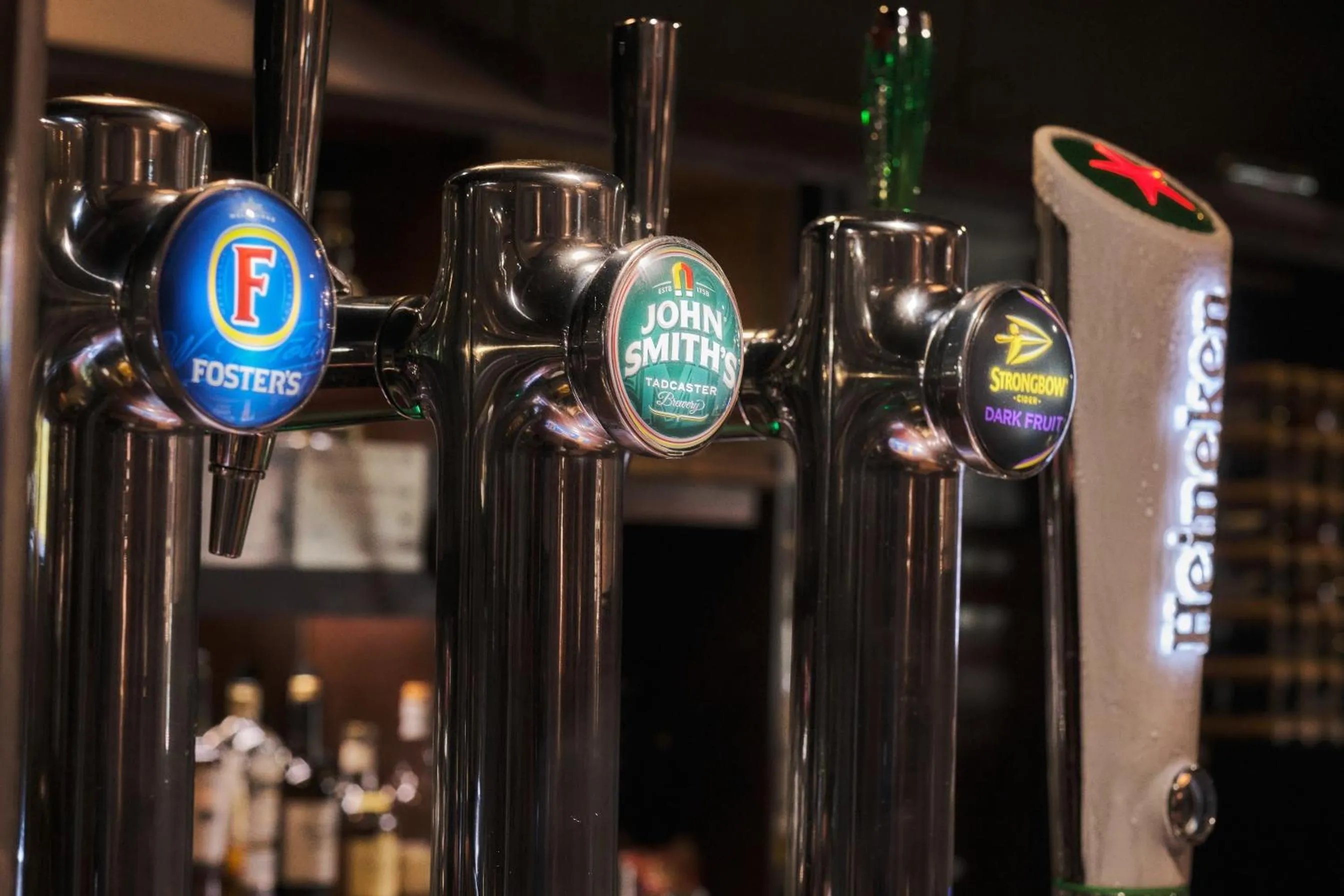 Alcoholic drinks in Lovat Hotel