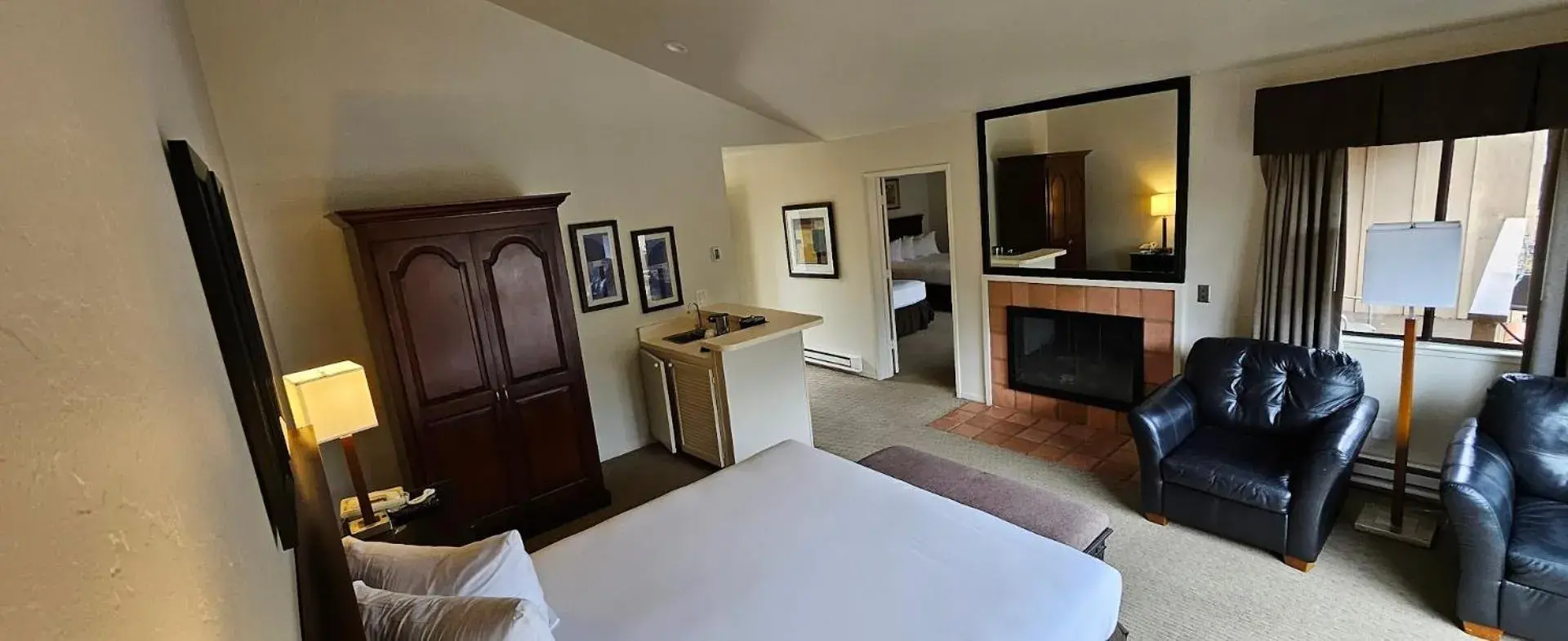 Two-Bedroom Suite in Adobe Inn Two-Bedroom Suite in Adobe Inn