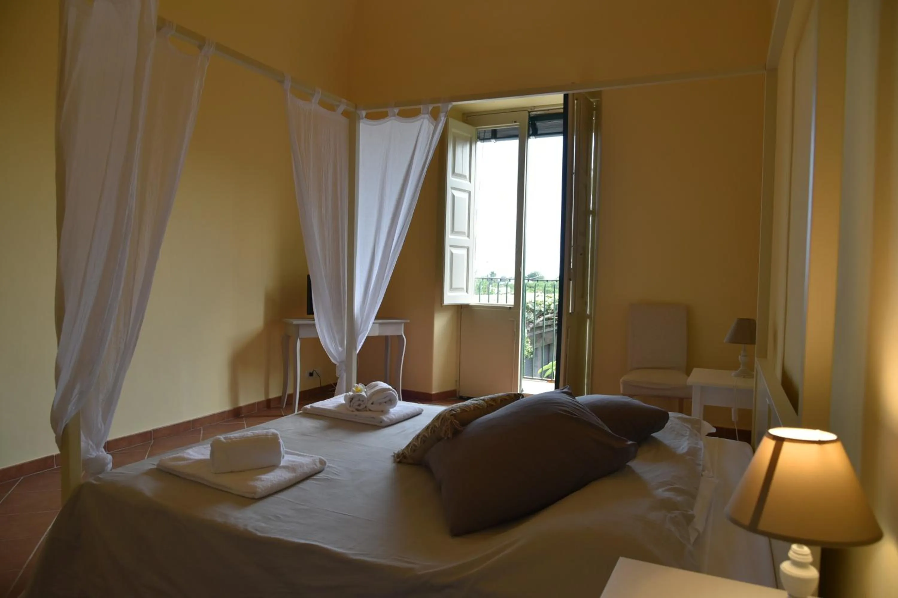 Bedroom, Bed in Giardino Arancio