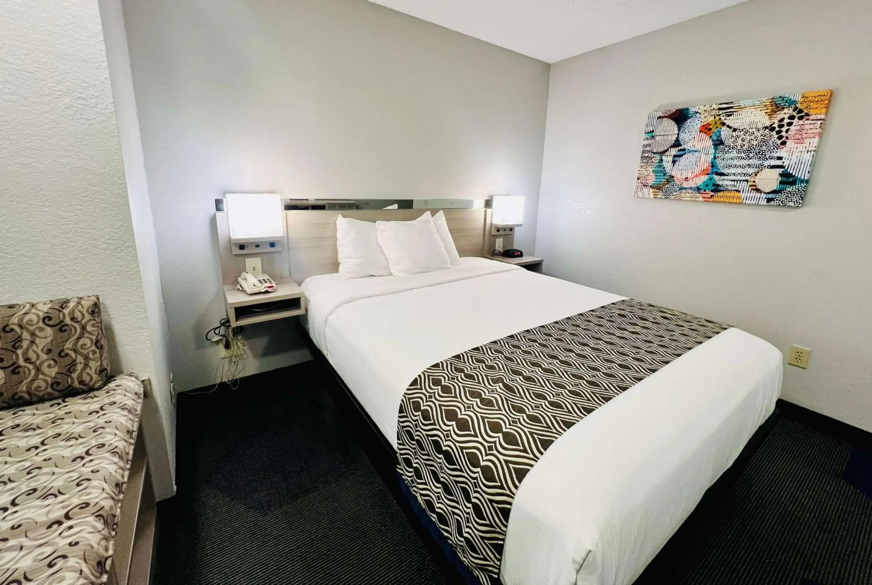 Photo of the whole room, Bed in Microtel Inn Georgetown - Lexington North Photo of the whole room, Bed in Microtel Inn Georgetown - Lexington North