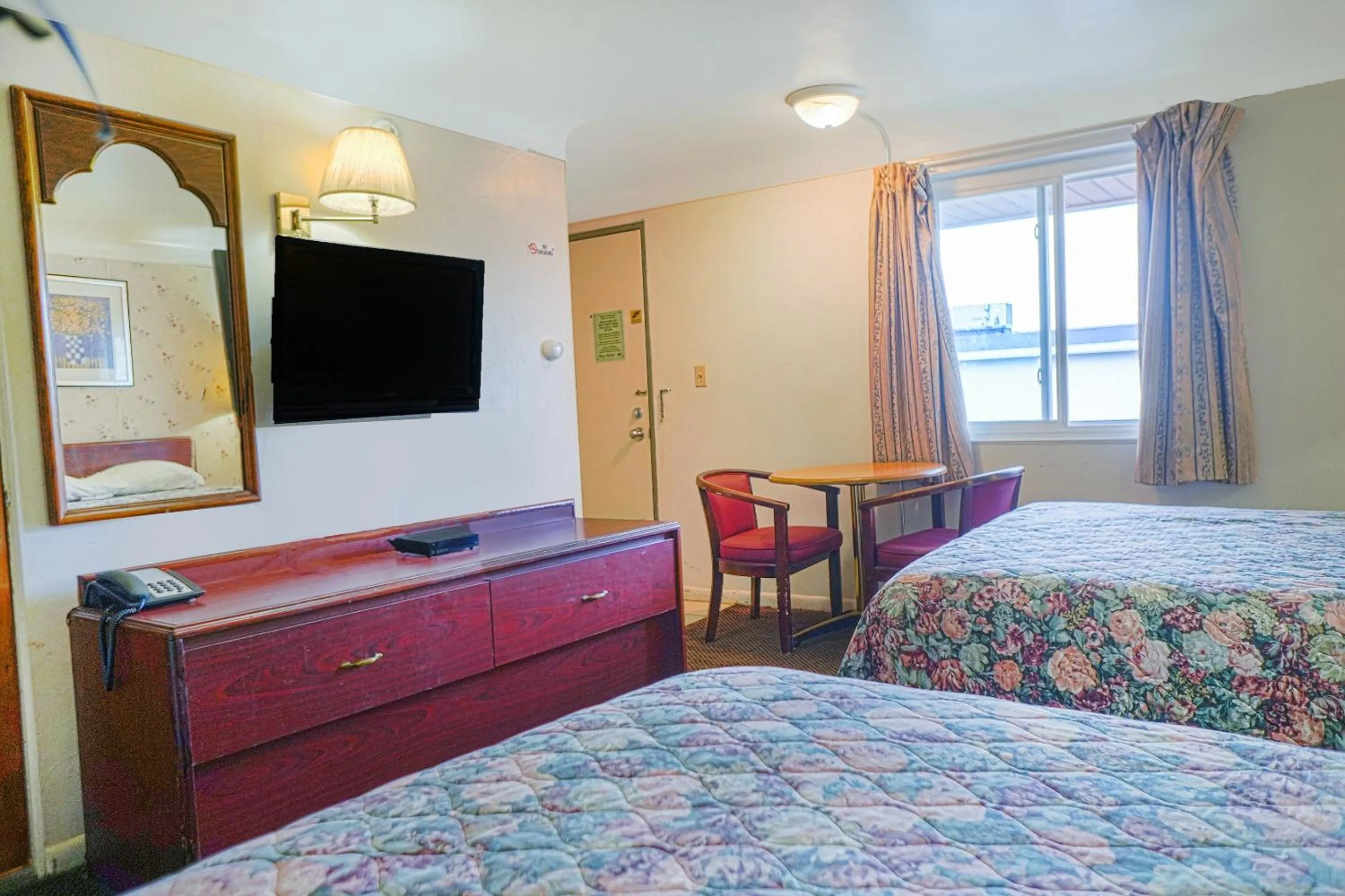 Bedroom, Bed in Bay Motel By OYO Bay City