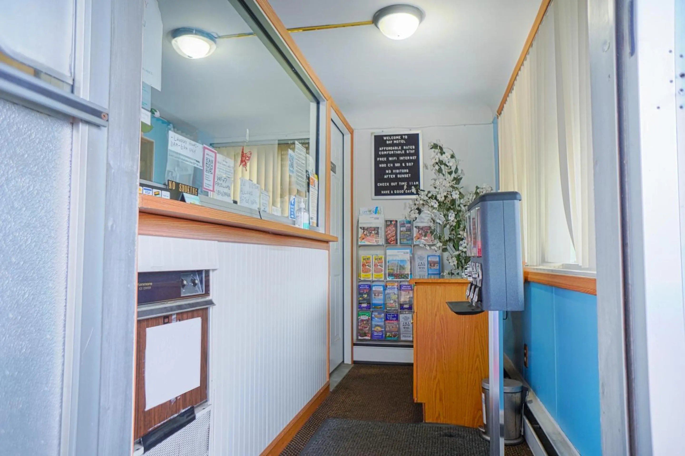 Lobby or reception in Bay Motel By OYO Bay City