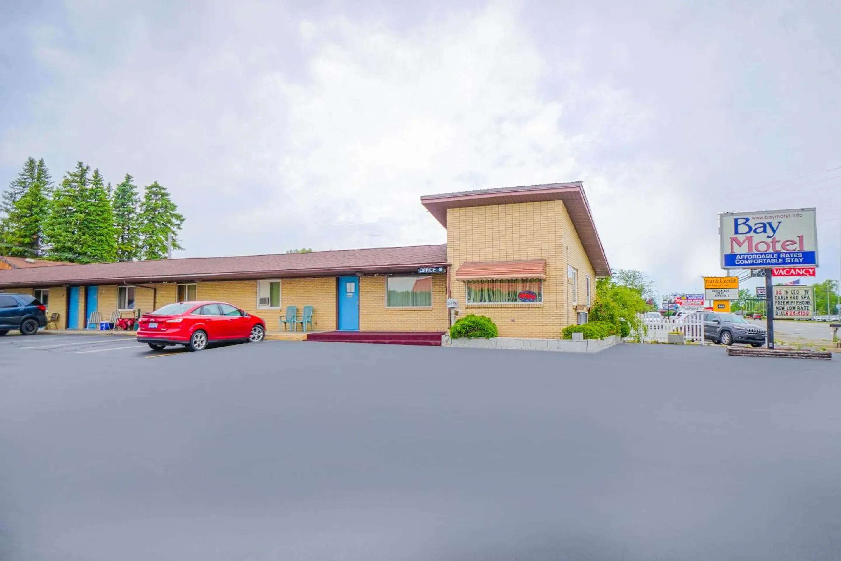 Facade/entrance in Bay Motel By OYO Bay City Facade/entrance in Bay Motel By OYO Bay City