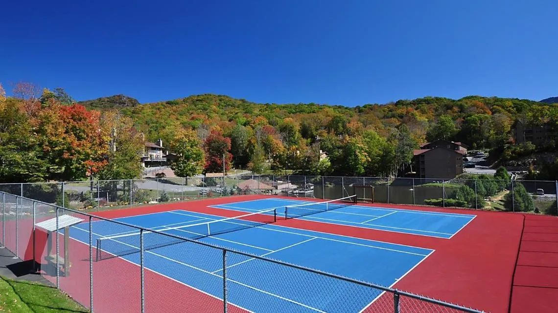Tennis court in Bluegreen Vacations Blue Ridge Village, an Ascend Collection Resort