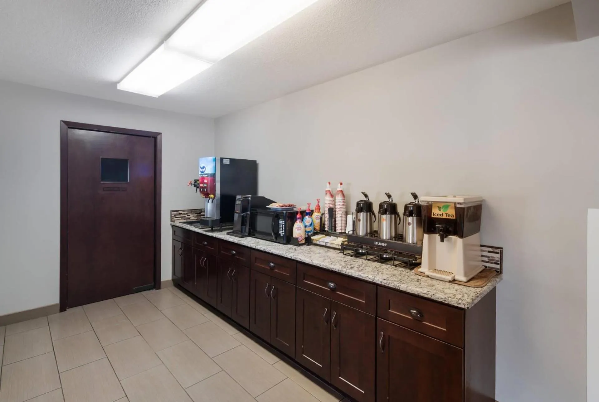 Breakfast in Quality Inn & Suites Kennewick Tri-Cities