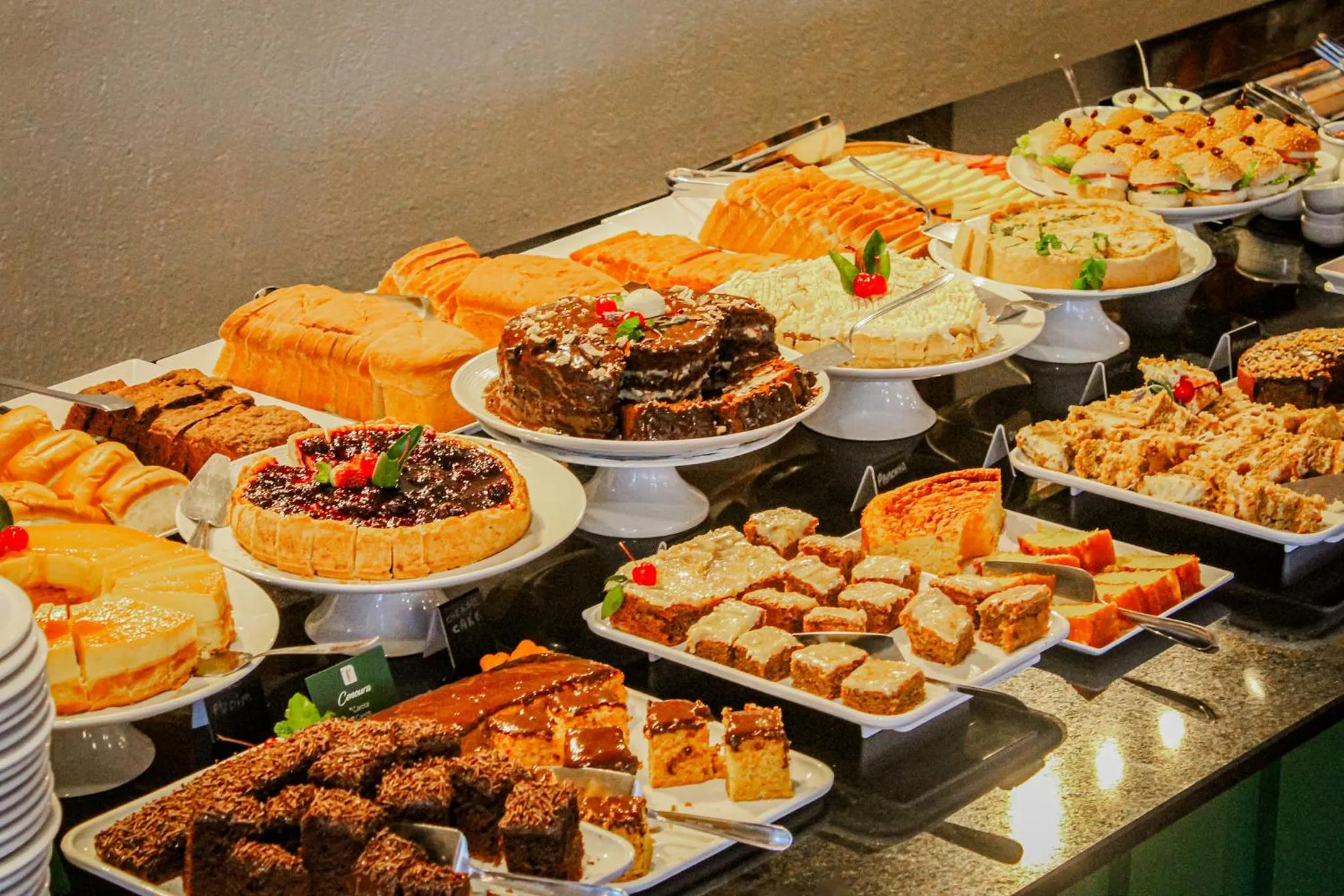 Buffet breakfast in Hotel Fioreze Origem