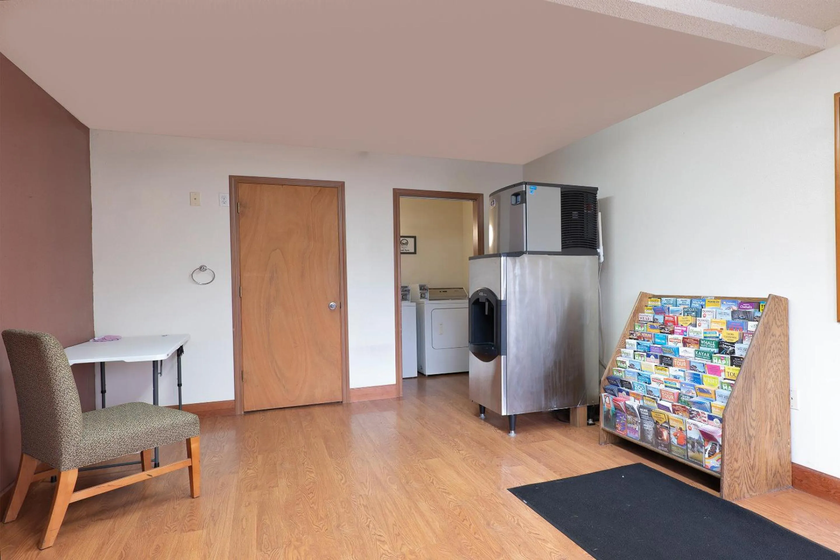 Lobby or reception in OYO Hotel Chehalis I-5 South