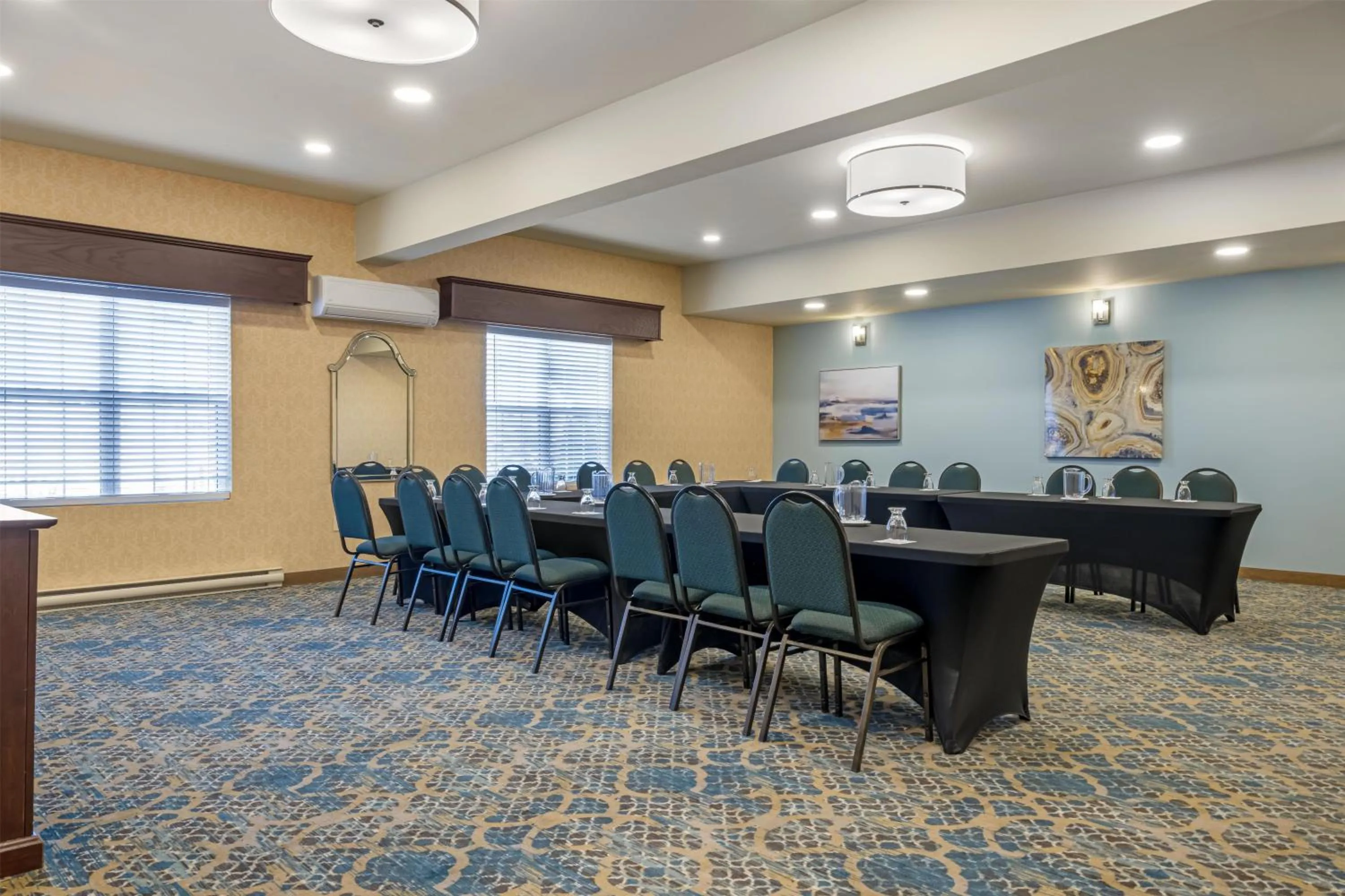 Meeting/conference room in Best Western Plus Fredericton Hotel & Suites