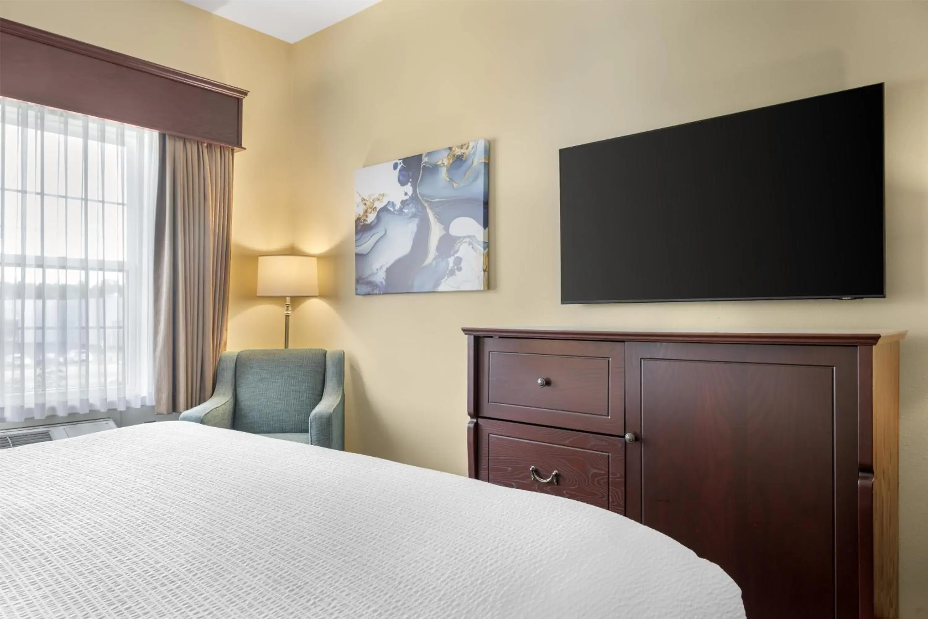 Bedroom, Bed in Best Western Plus Fredericton Hotel & Suites Bedroom, Bed in Best Western Plus Fredericton Hotel & Suites