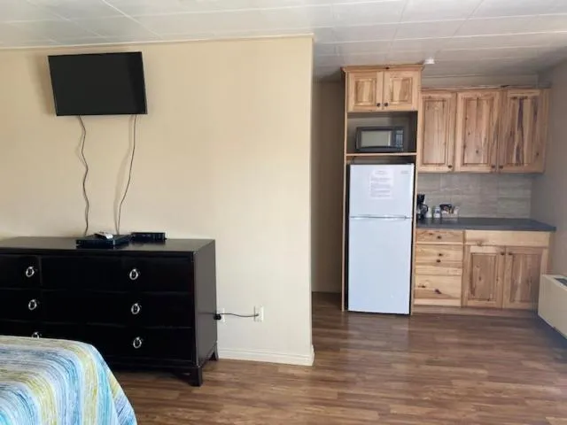 Kitchen or kitchenette in Lamplighter Lodge